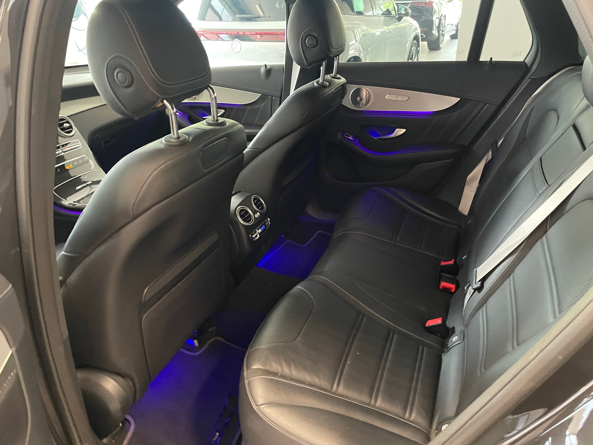 MERCEDES-BENZ GLC 63 S AMG 4Matic 9G-Tronic-image-12