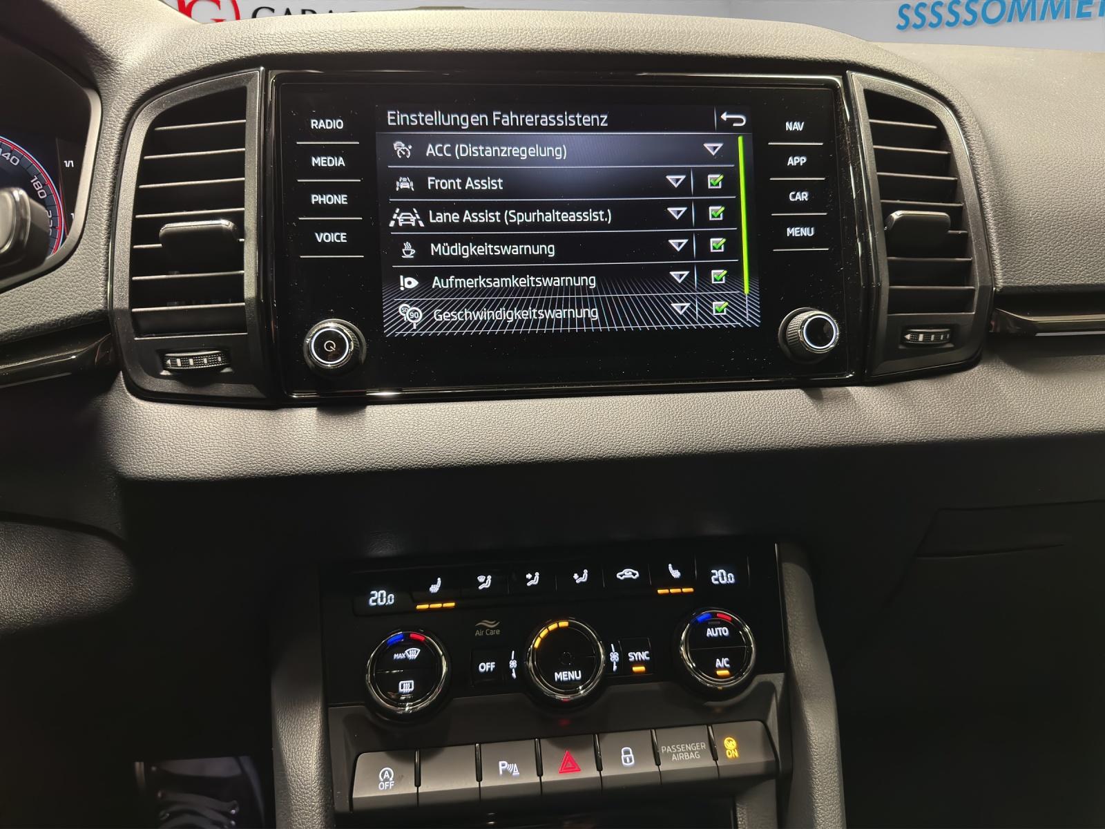 SKODA Karoq 2.0 TSI SportLine 4x4 DSG-image-9
