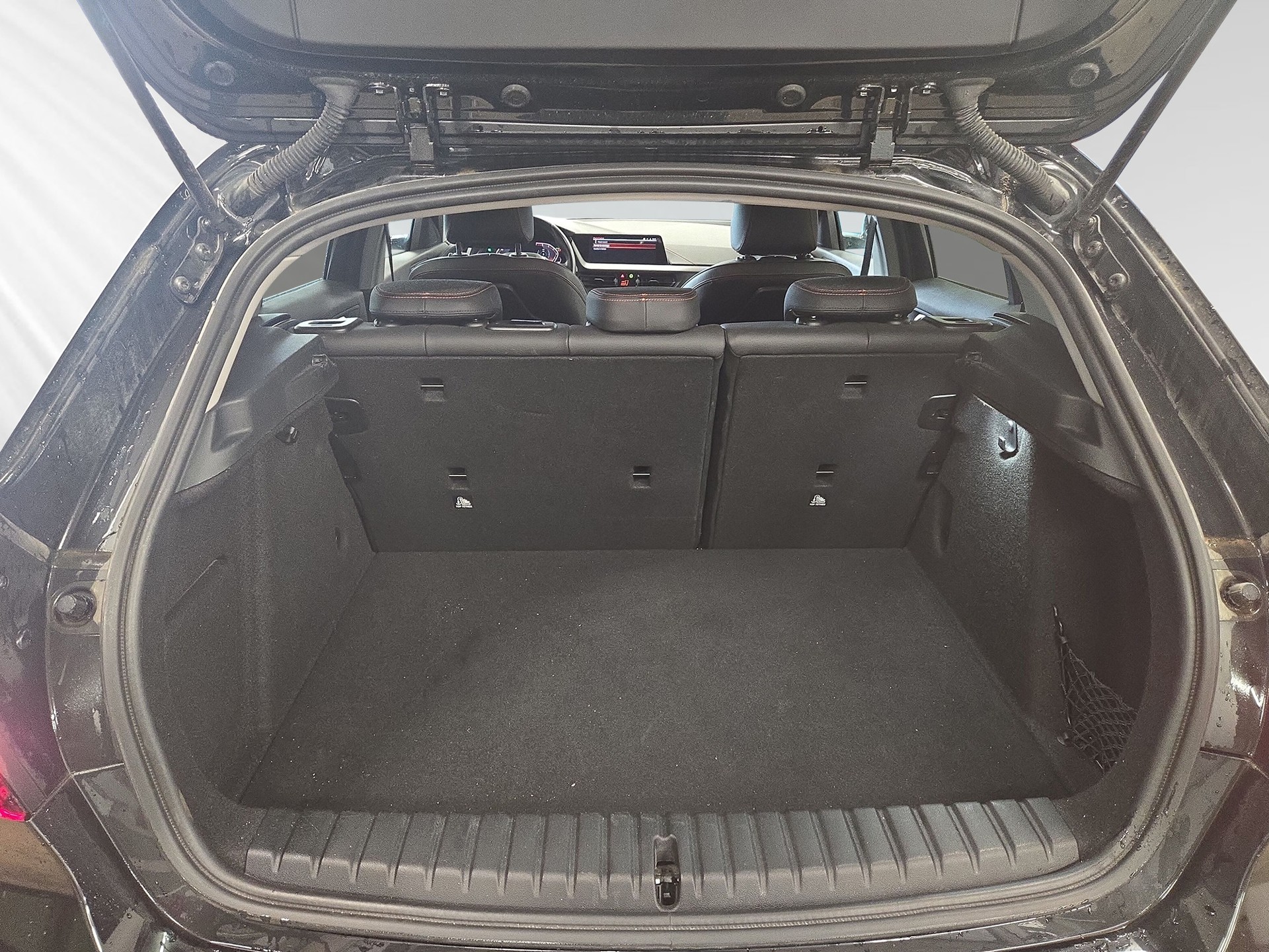 BMW 118i Sport Line Steptronic-image-7