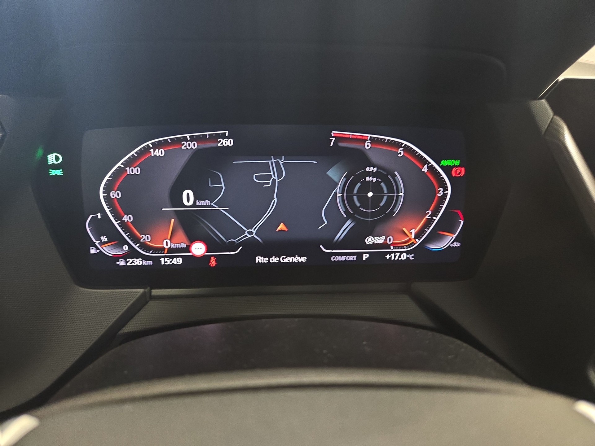 BMW 118i Sport Line Steptronic-image-11