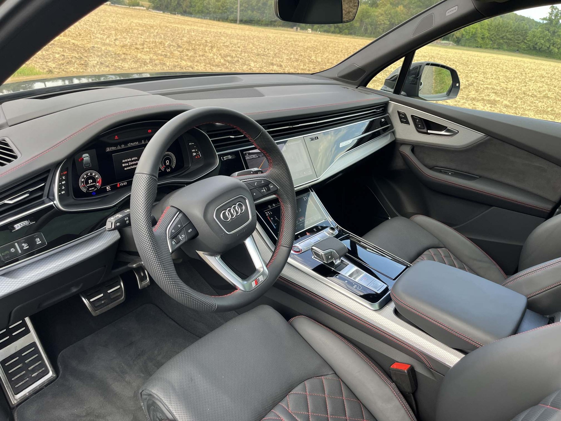AUDI SQ7 4.0 V8 TFSI quattro T-Tronic-image-7