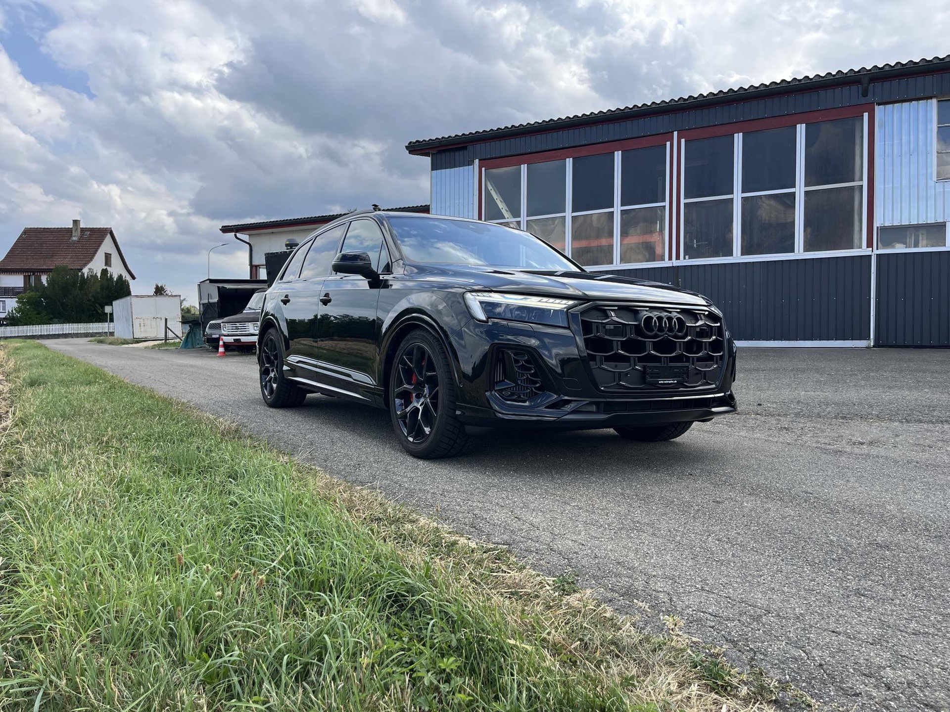 AUDI SQ7 4.0 V8 TFSI quattro T-Tronic-image-1