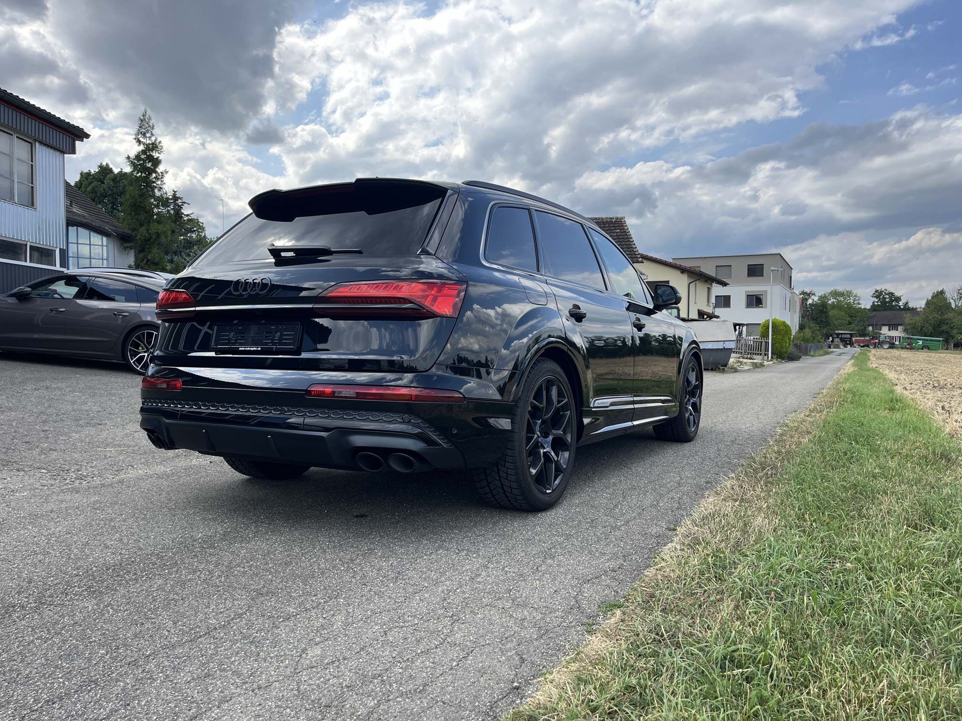 AUDI SQ7 4.0 V8 TFSI quattro T-Tronic-image-4