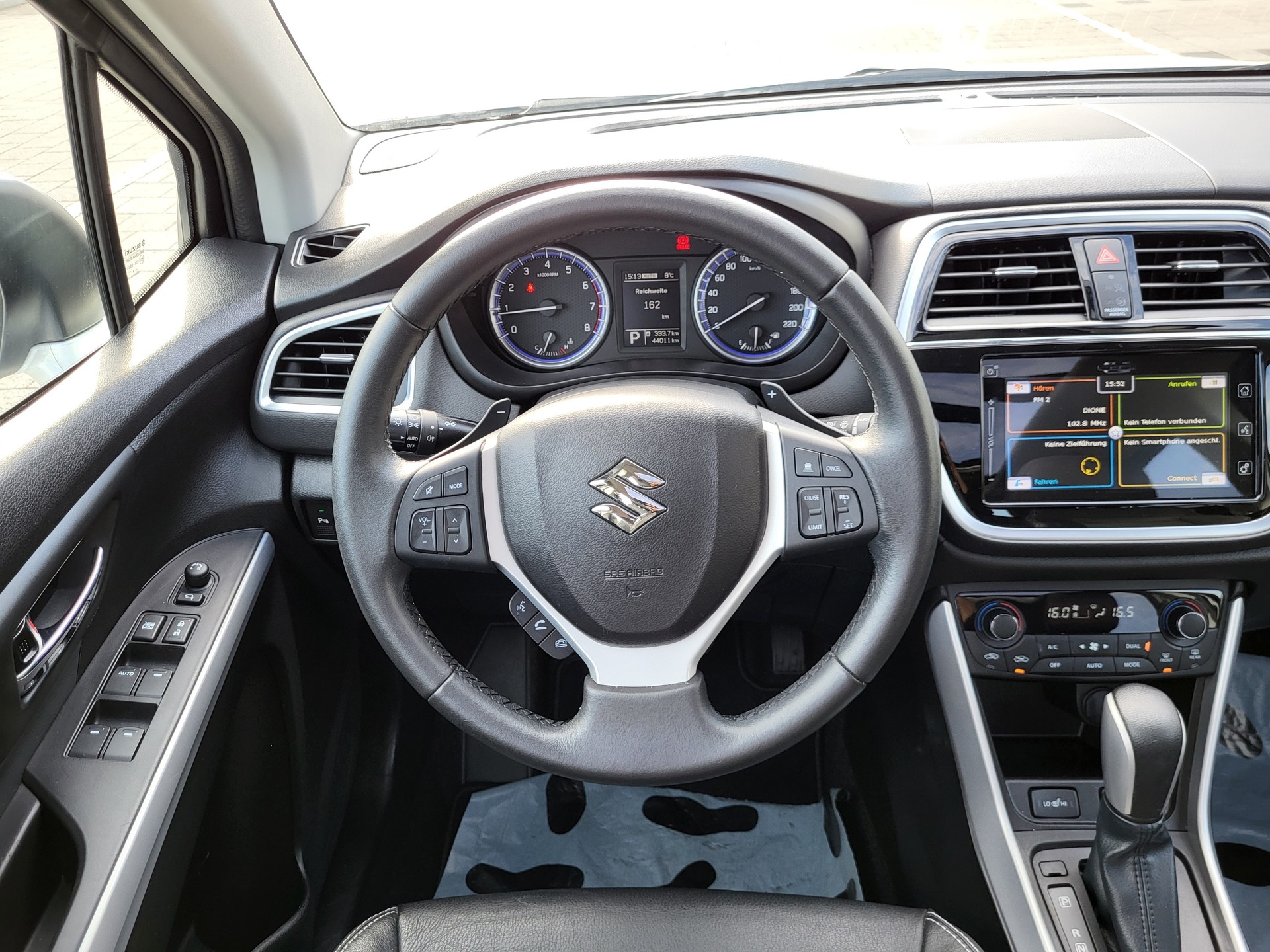 SUZUKI SX4 S-Cross 1.4 16V Compact Top 4WD Automatic-image-8
