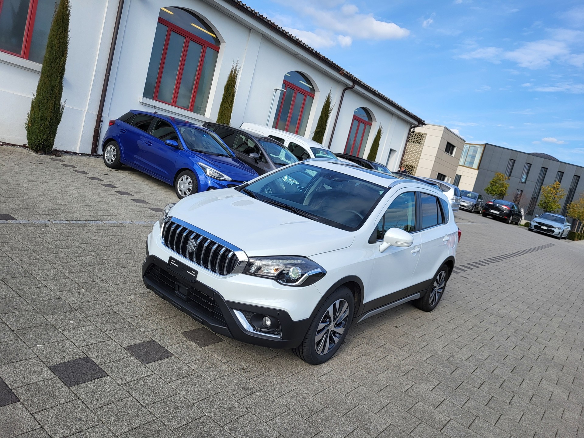 SUZUKI SX4 S-Cross 1.4 16V Compact Top 4WD Automatic-image-4