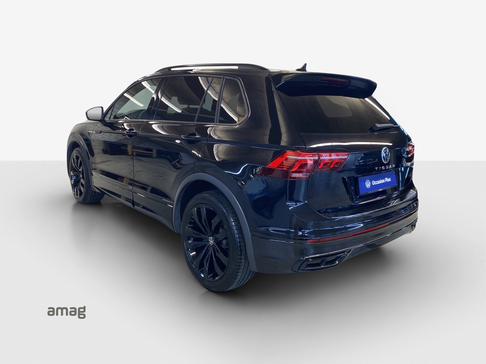 VW Tiguan 2.0TSI R-Line 4Motion DSG-image-2