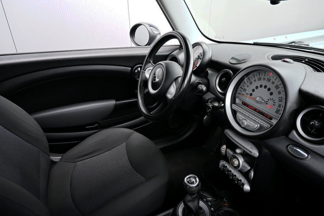 MINI Clubman Cooper-image-6