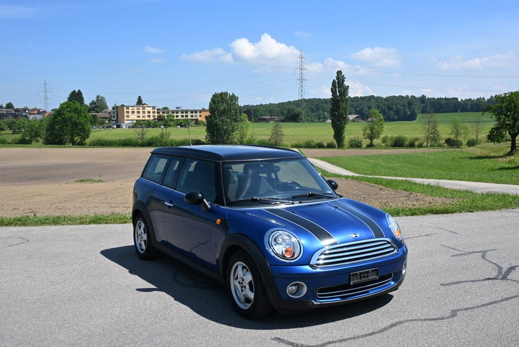MINI Clubman Cooper-image-1