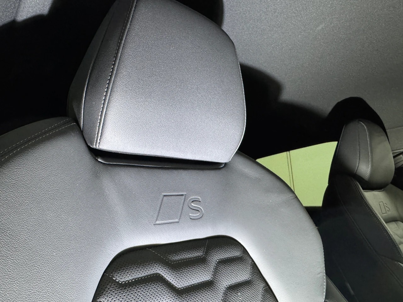 AUDI A6 Avant e-tron S-LINE quattro 428PS // CH-Fahrzeug // Paket Premium experience-image-9
