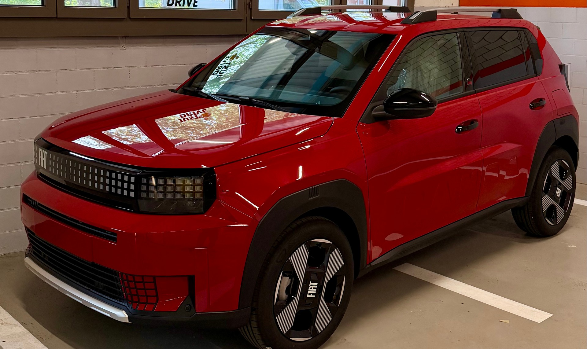 FIAT Grande Panda MHEV La Prima-image-2