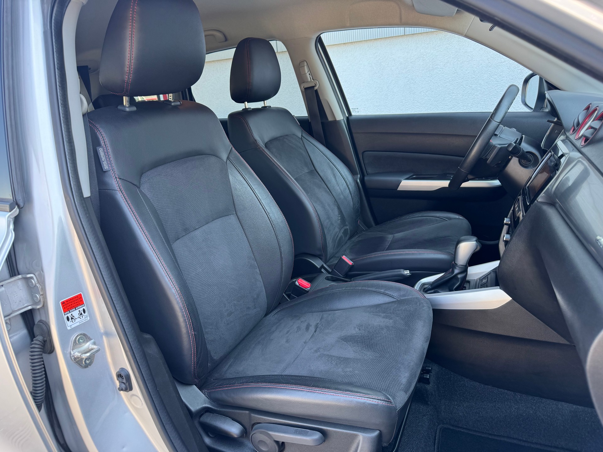 SUZUKI Vitara 1.4 Boosterjet Compact Top Automatic-image-8