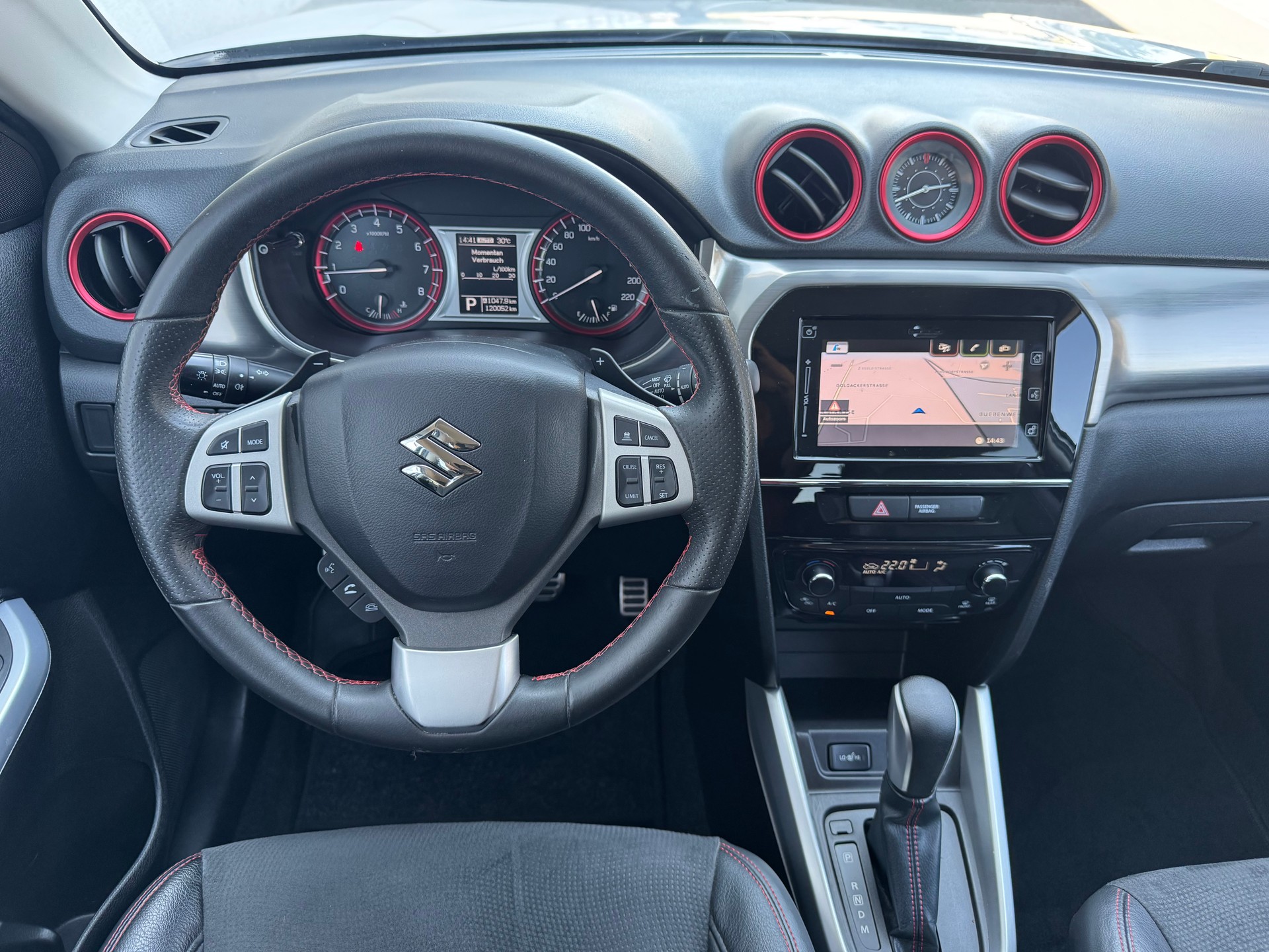 SUZUKI Vitara 1.4 Boosterjet Compact Top Automatic-image-10