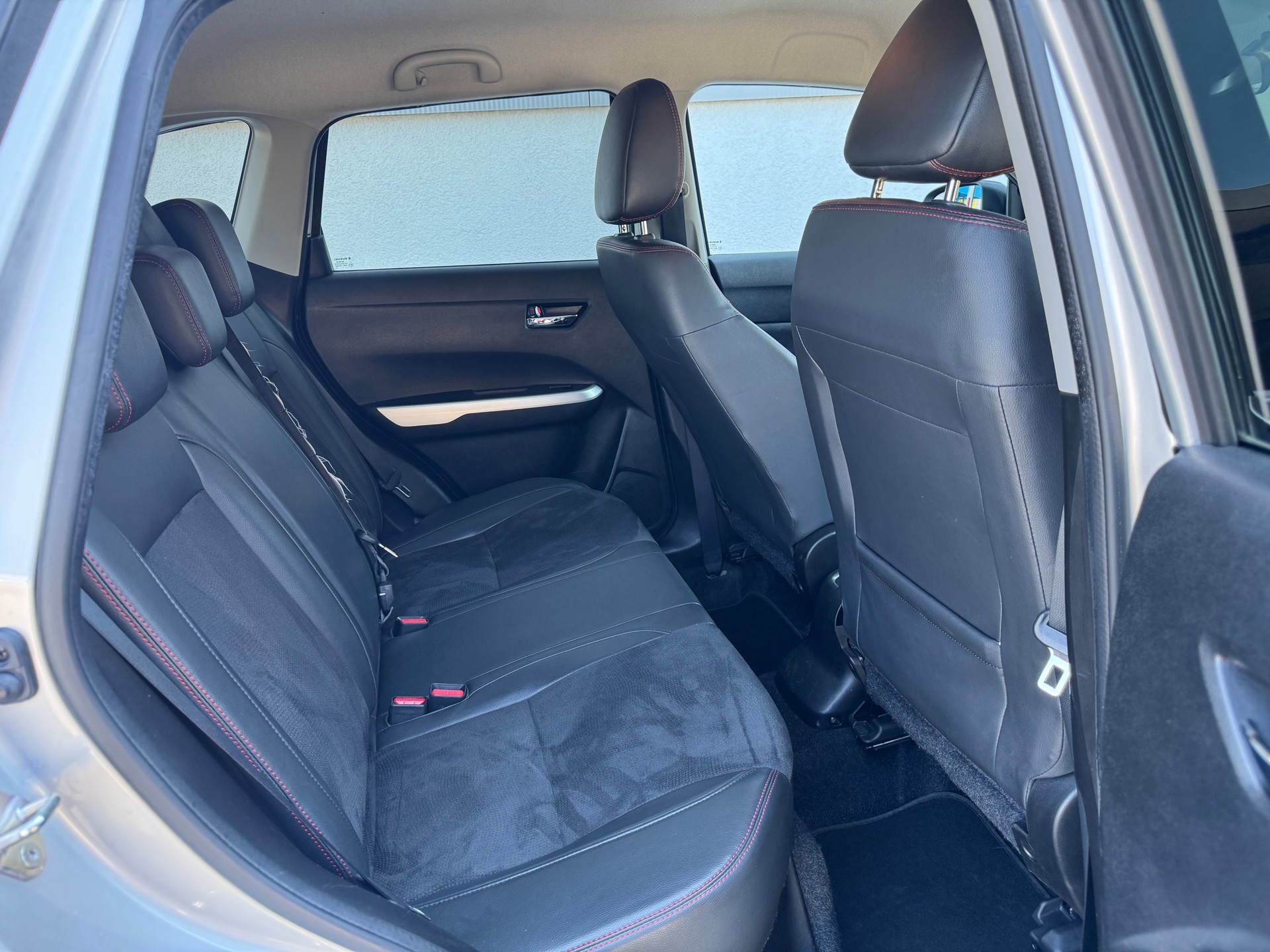 SUZUKI Vitara 1.4 Boosterjet Compact Top Automatic-image-9