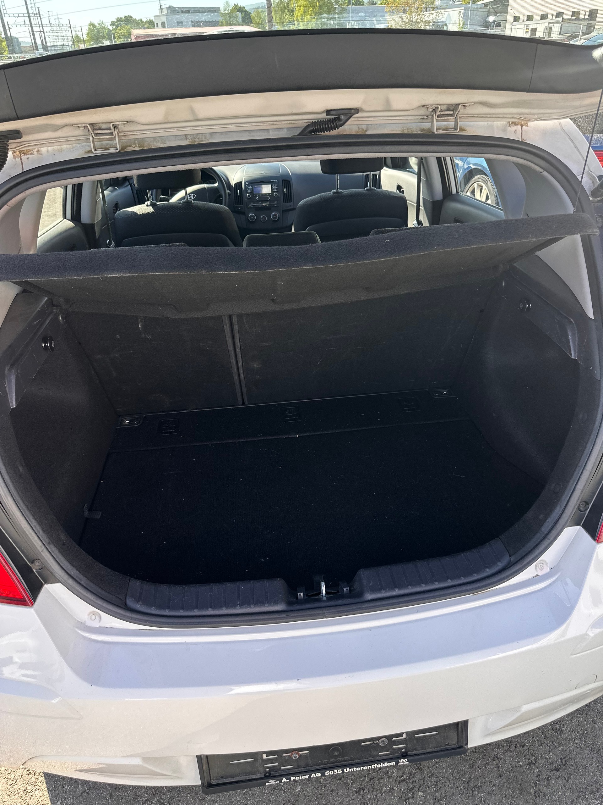 HYUNDAI i30 1.4 Comfort-image-6