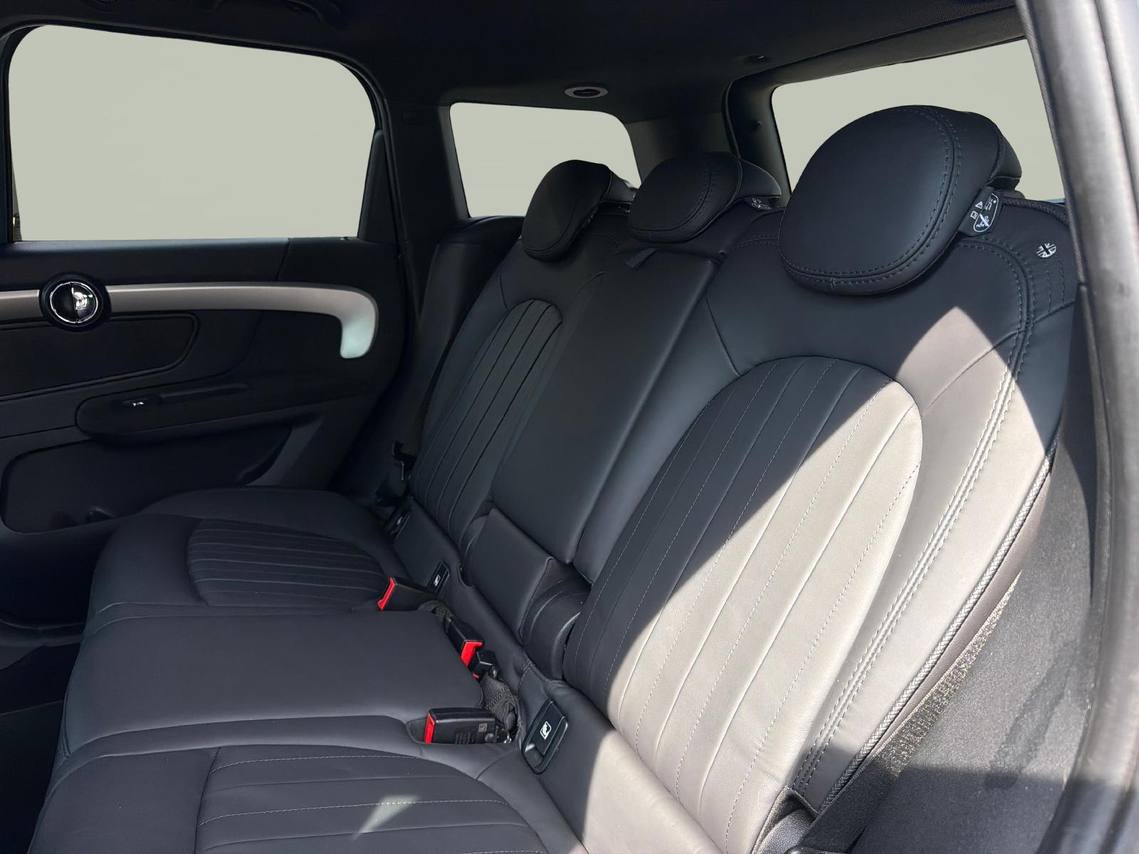 MINI Countryman F60 1.5i Cooper S E ALL4-image-19