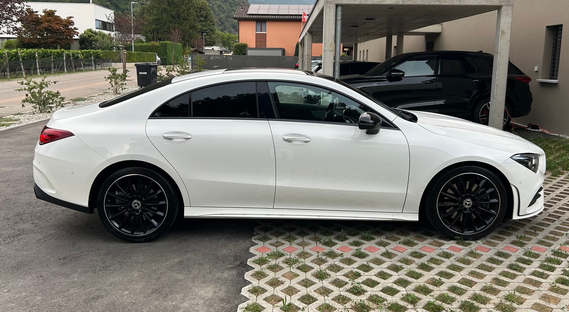 MERCEDES-BENZ CLA 250 Swiss Star AMG Line 4matic-image-1