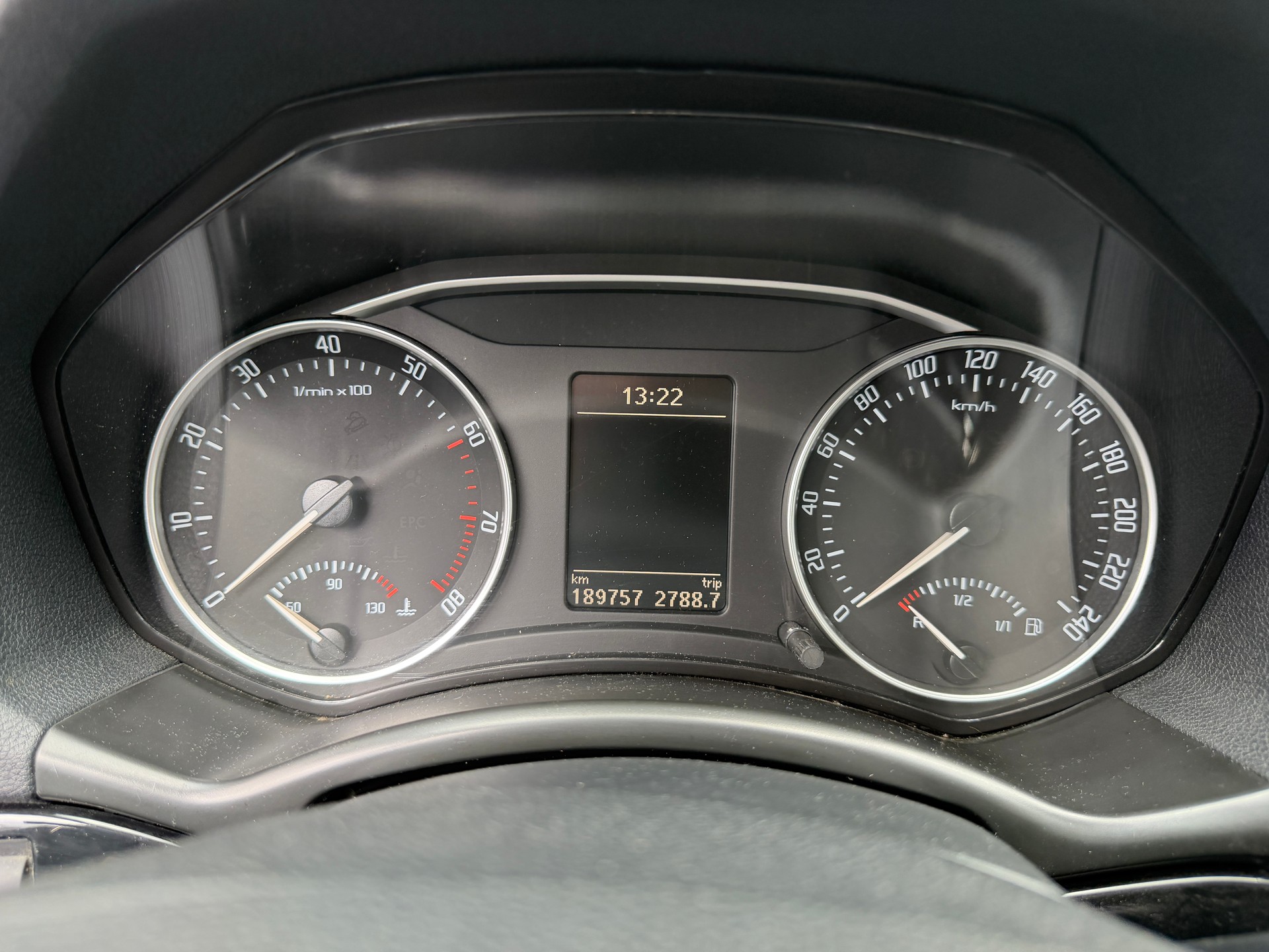 SKODA Octavia Combi 1.8 TSI Laurin & Klement 4x4-image-2