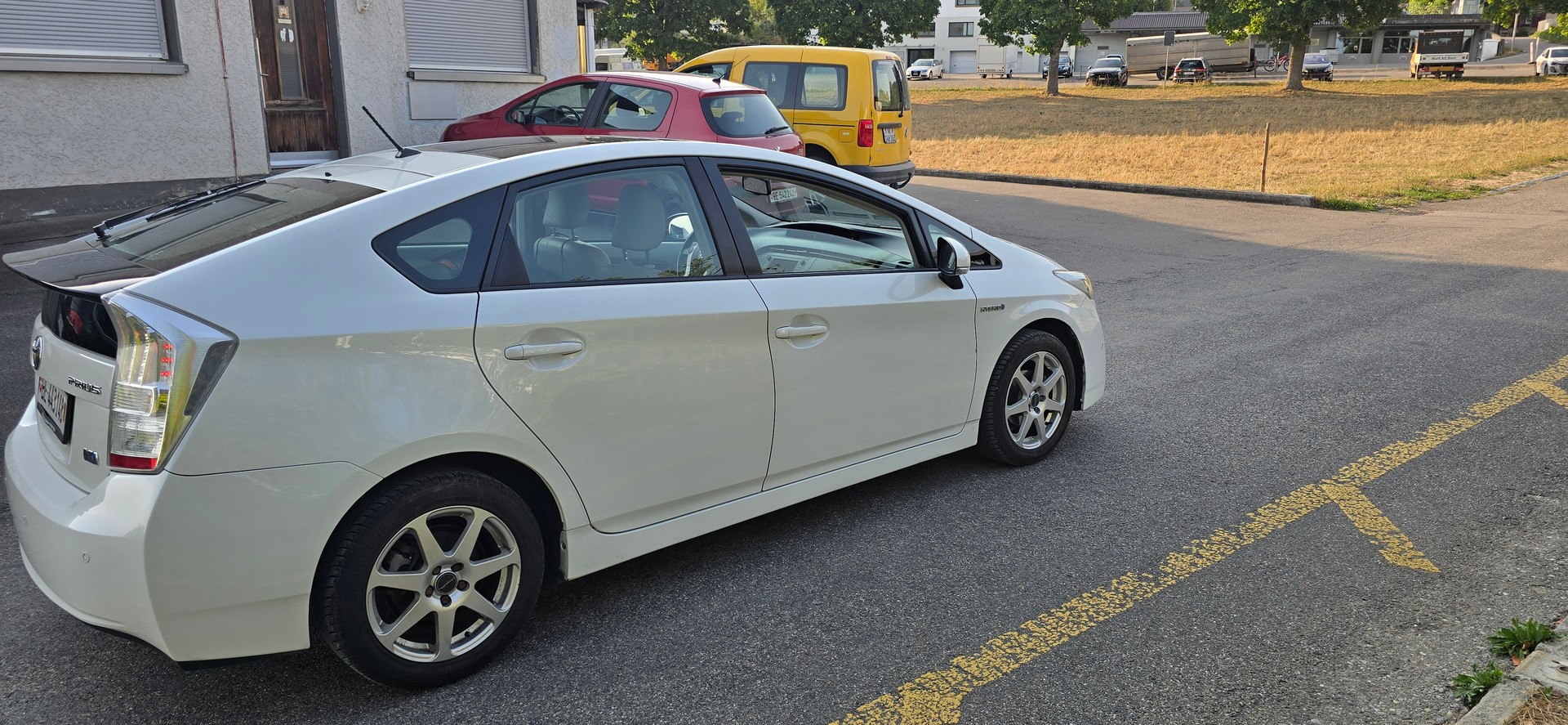 TOYOTA Prius 1.8 16V HSD Sol Premium-image-7