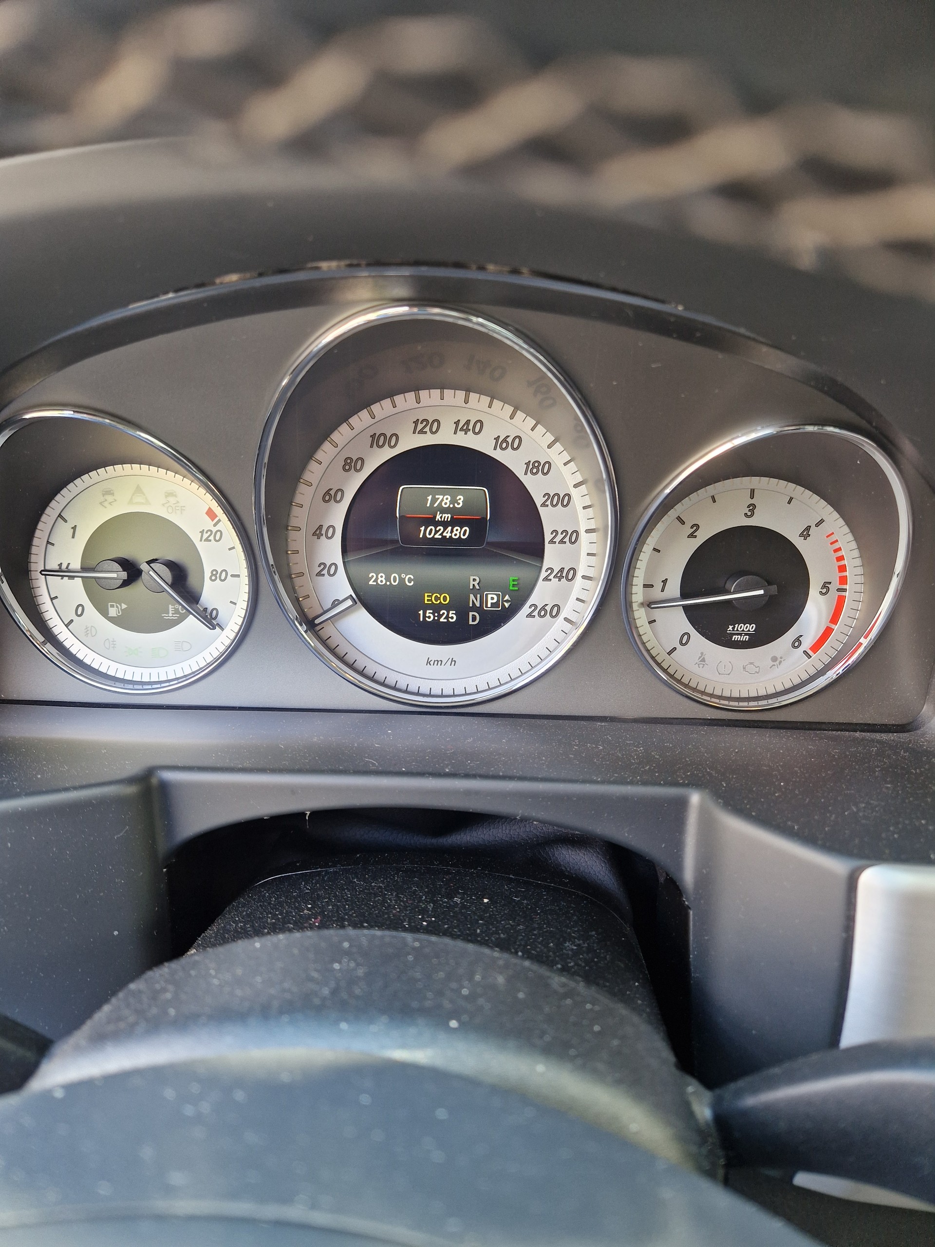 MERCEDES-BENZ GLK 220 BlueTEC Swiss Star Ed. 4Matic 7G-Tronic-image-9