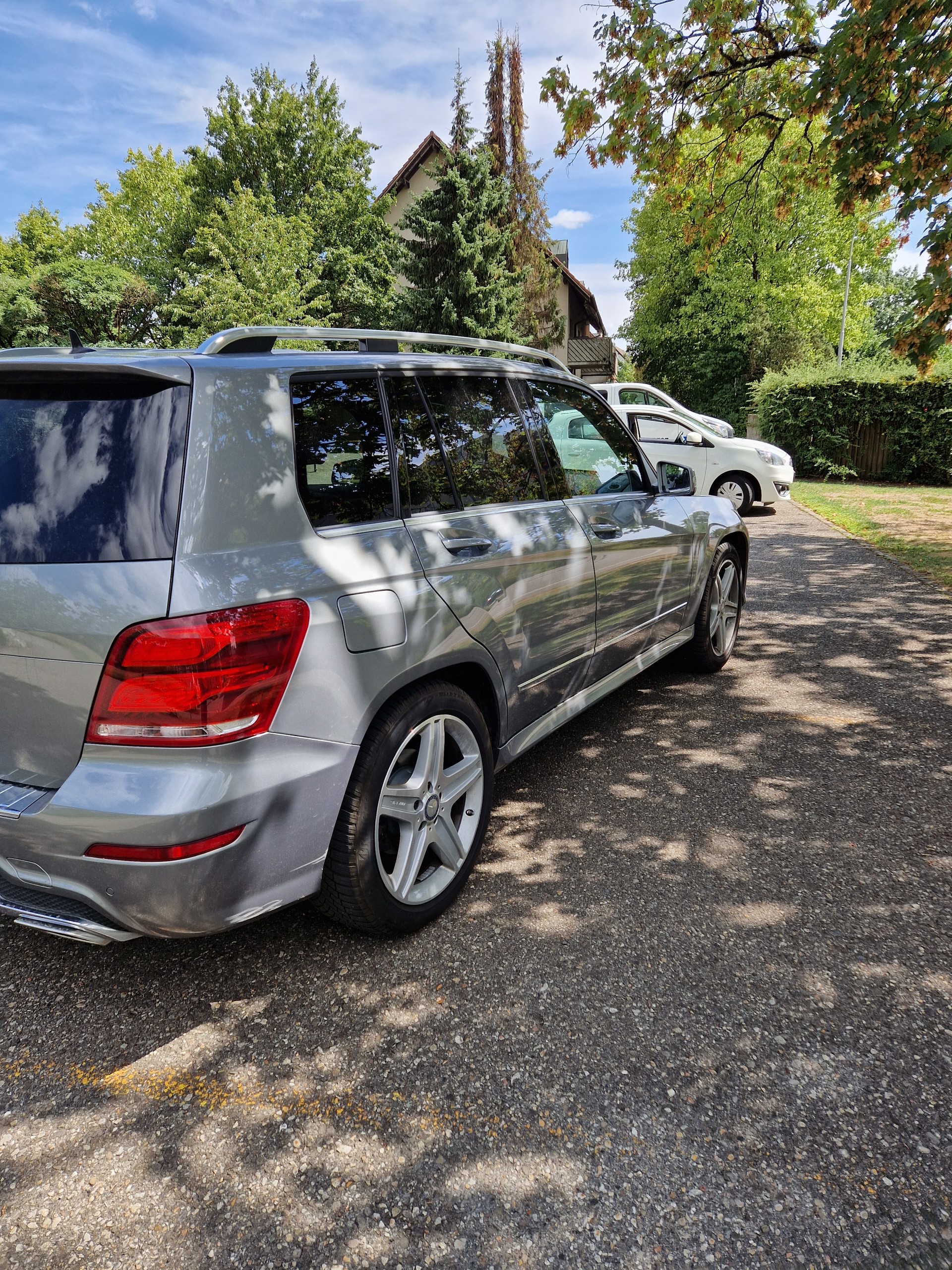 MERCEDES-BENZ GLK 220 BlueTEC Swiss Star Ed. 4Matic 7G-Tronic-showroom-element-2