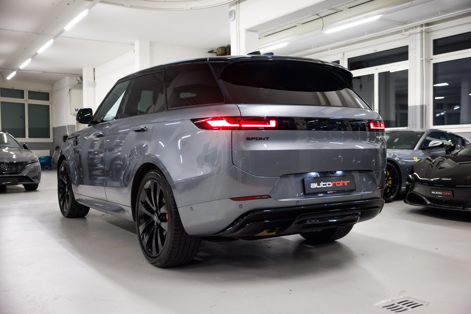 LAND ROVER Range Rover Sport D350 3.0 TD6 MHEV Autobiography Automatic-image-6