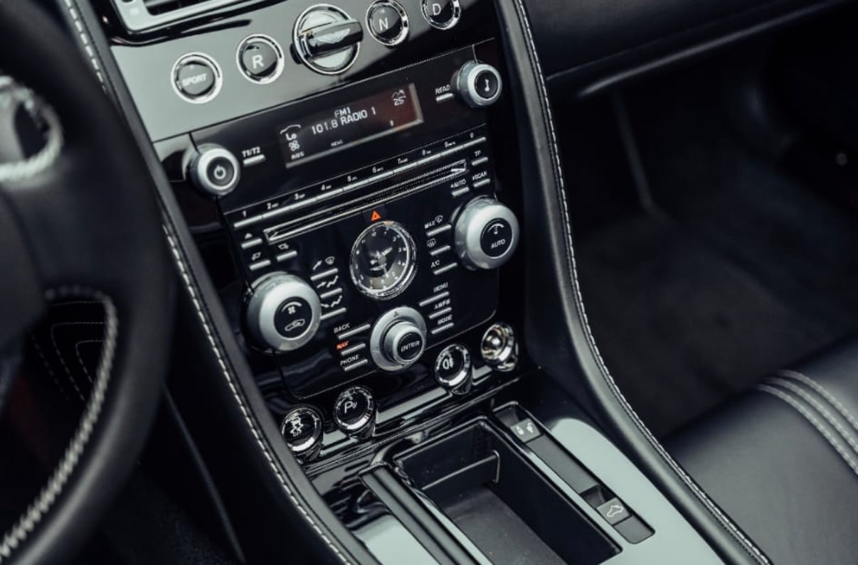 ASTON MARTIN V8 Vantage 4.7 S - SP10 1/161-image-10