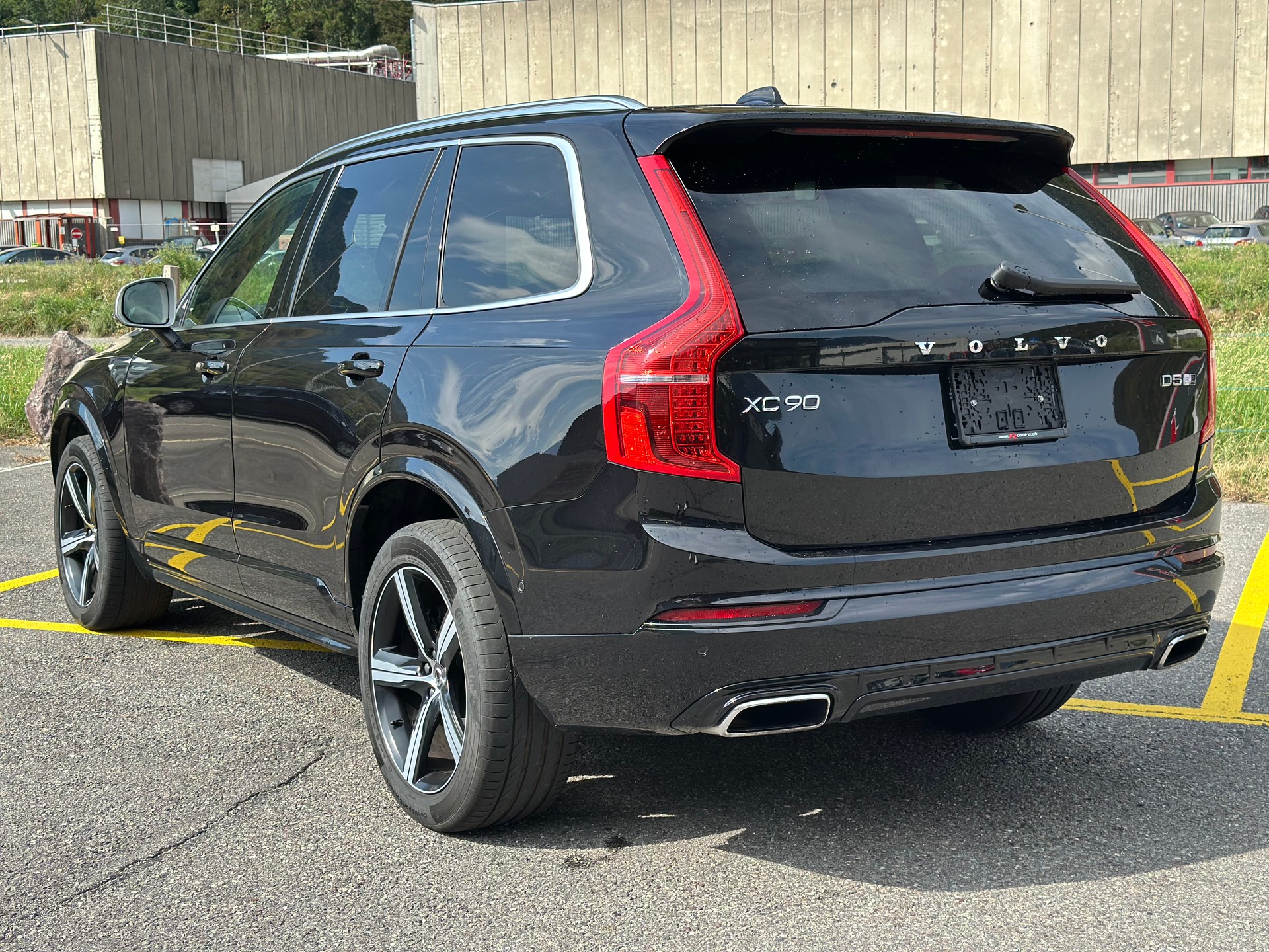 VOLVO XC90 D5 AWD R-Design Geartronic-image-7