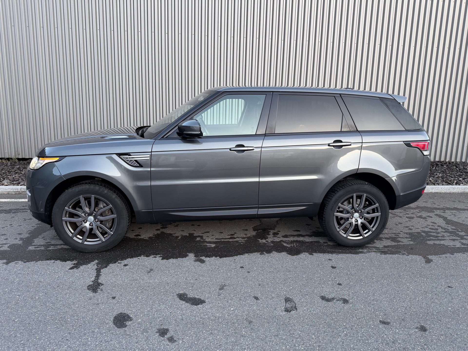 LAND ROVER Range Rover Sport 3.0 SDV6 HSE Automatic-image-1