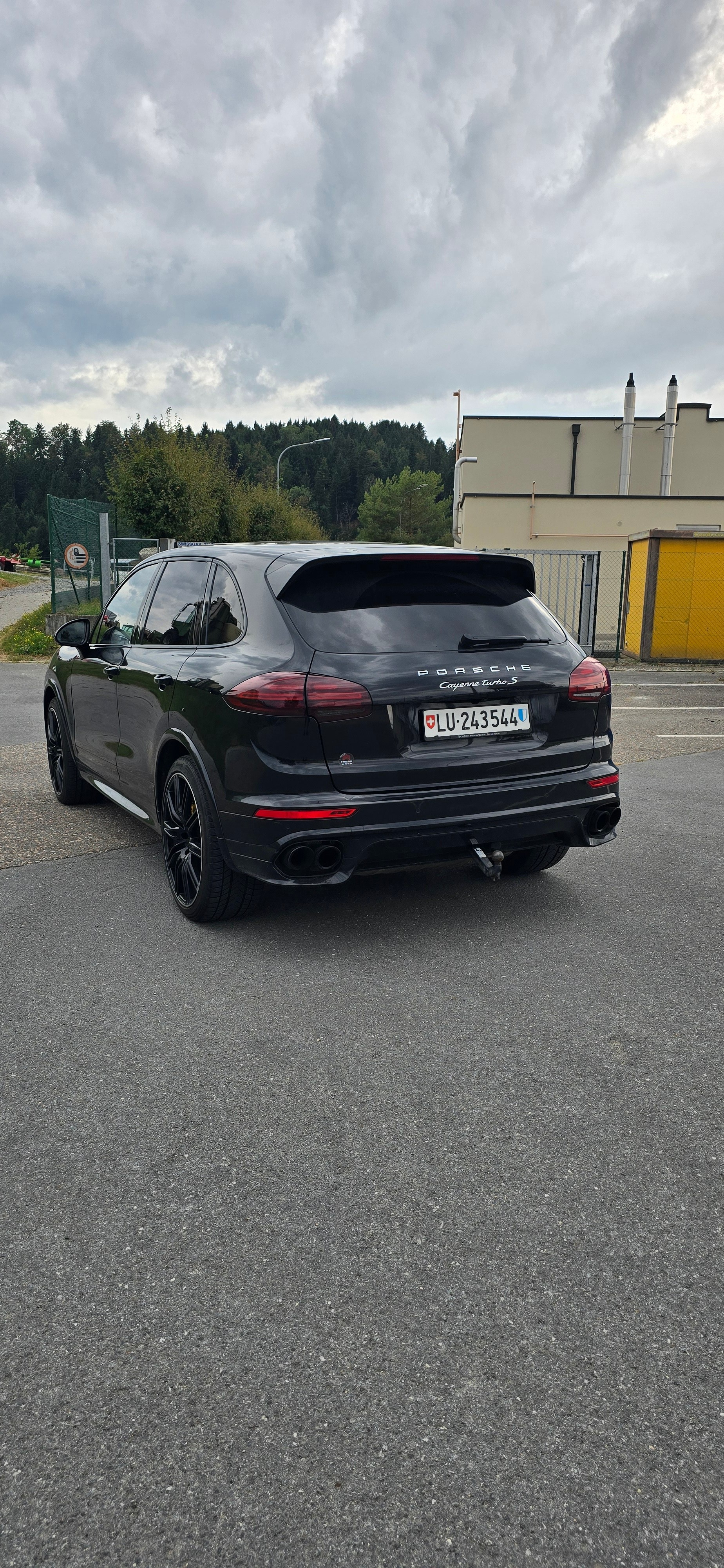PORSCHE 4.8 V8 Turbo S TipT-image-2