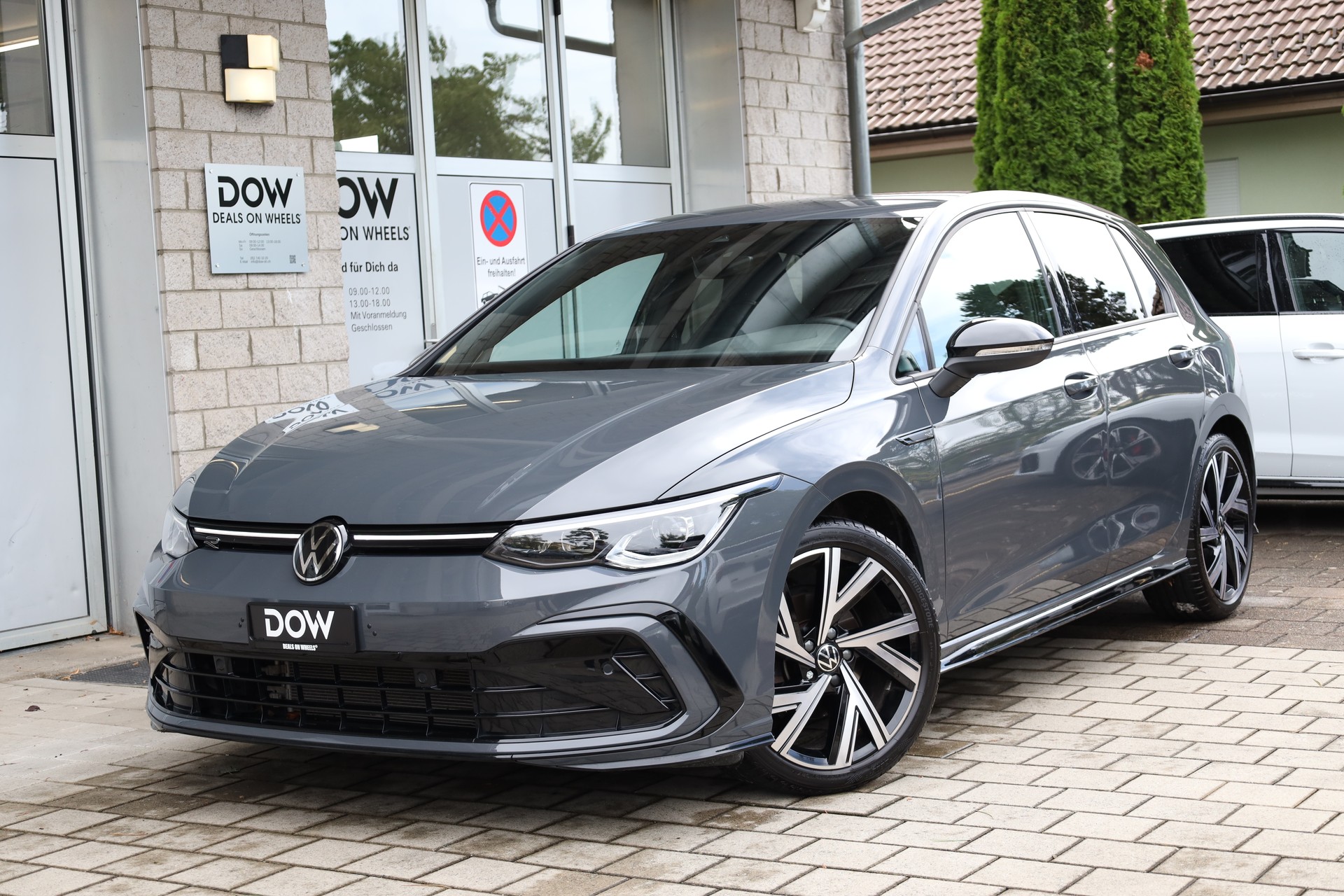 VW Golf 1.5 eTSI mHEV ACT R-Line DSG-image-0