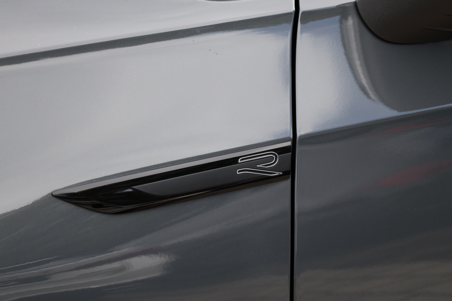 VW Golf 1.5 eTSI mHEV ACT R-Line DSG-image-12