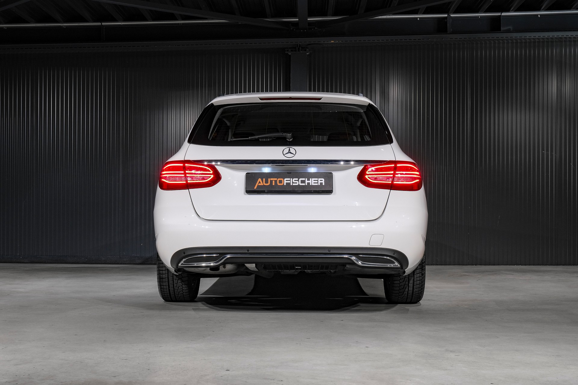 MERCEDES-BENZ C 180 Avantgarde-image-5