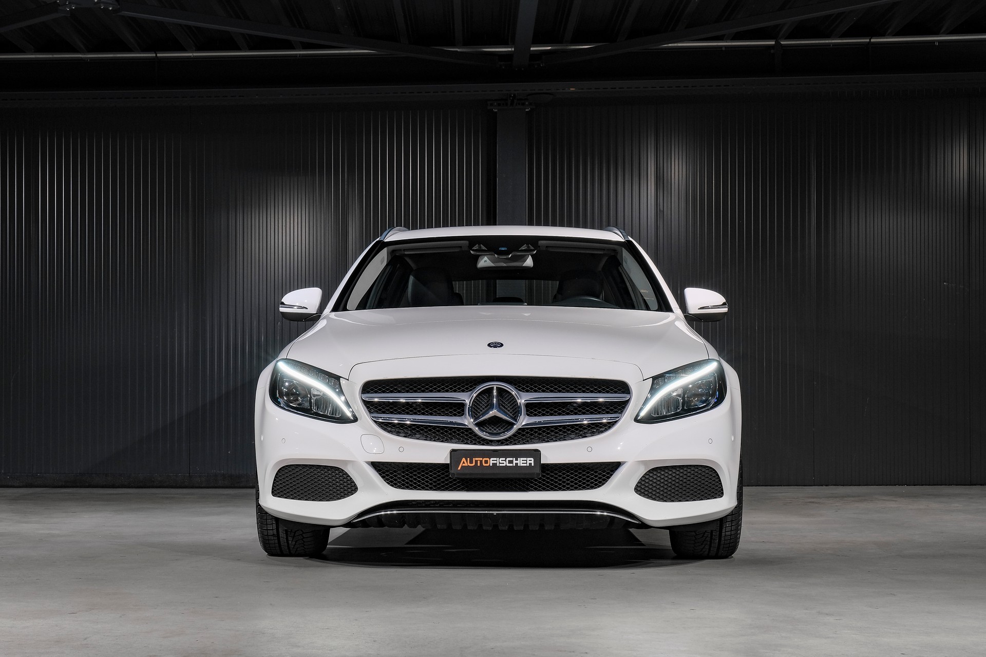 MERCEDES-BENZ C 180 Avantgarde-showroom-element-2
