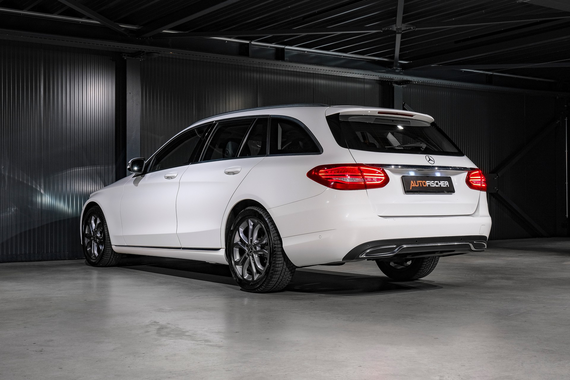 MERCEDES-BENZ C 180 Avantgarde-image-7
