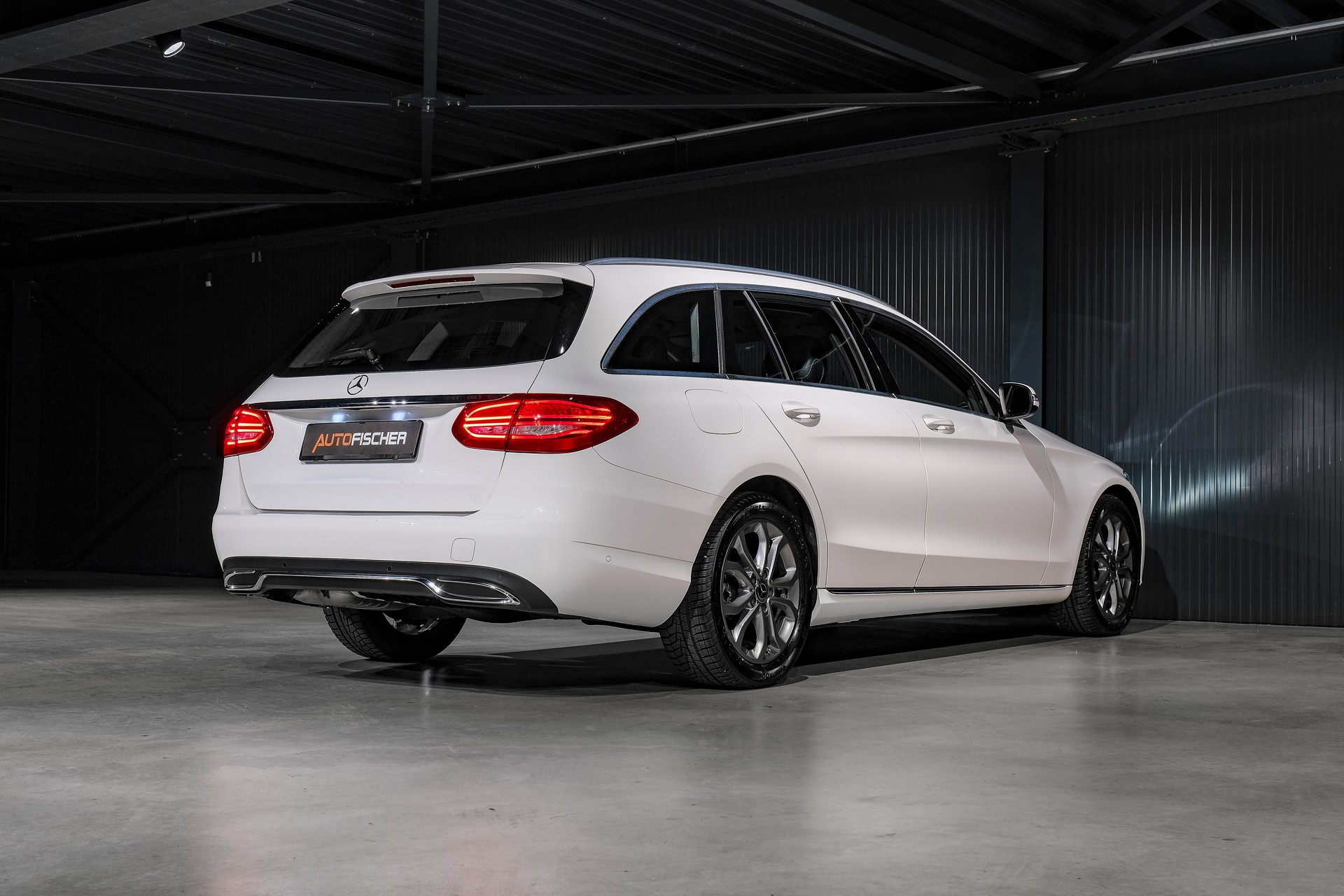 MERCEDES-BENZ C 180 Avantgarde-image-6