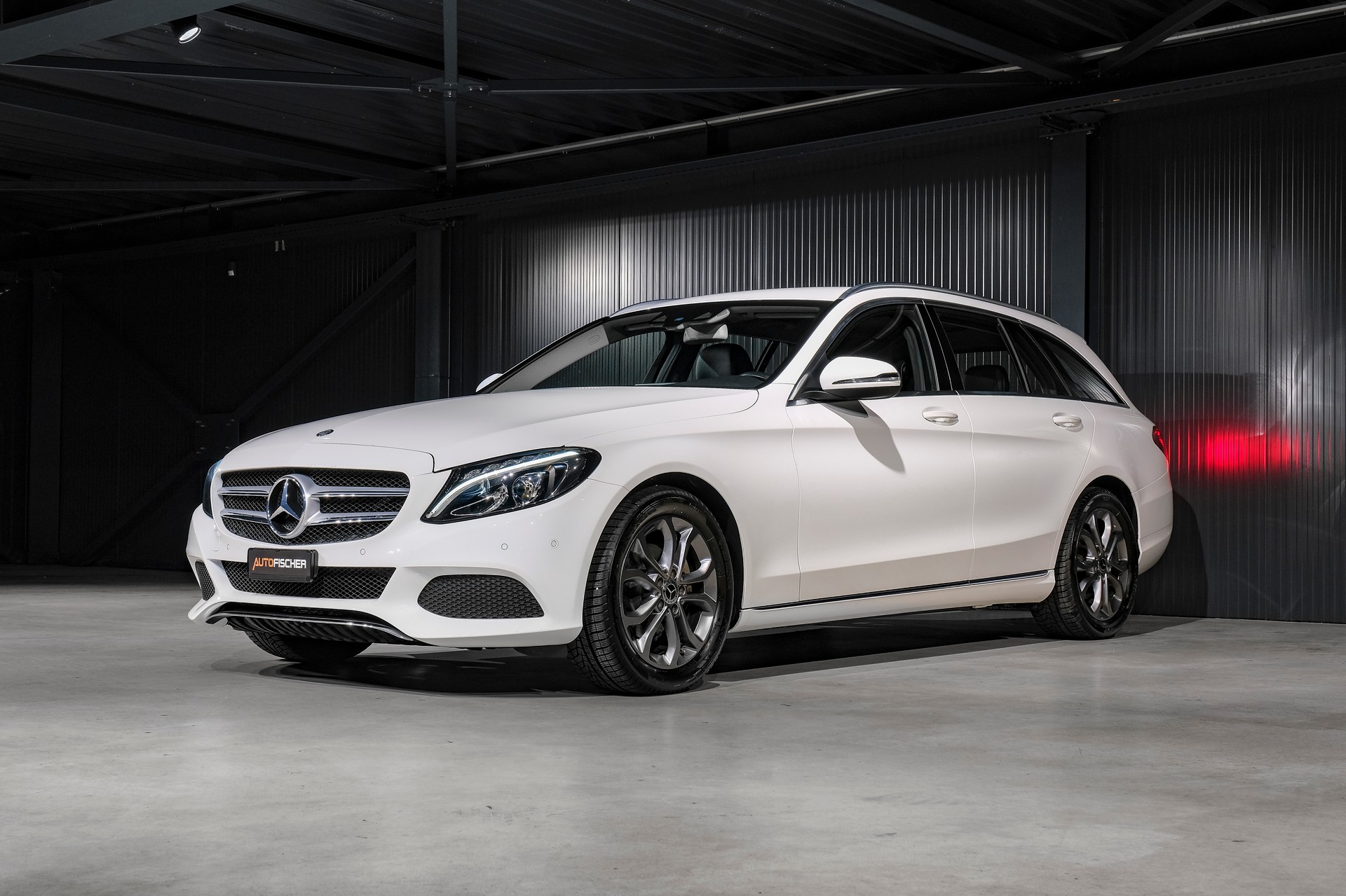 MERCEDES-BENZ C 180 Avantgarde-showroom-element-3