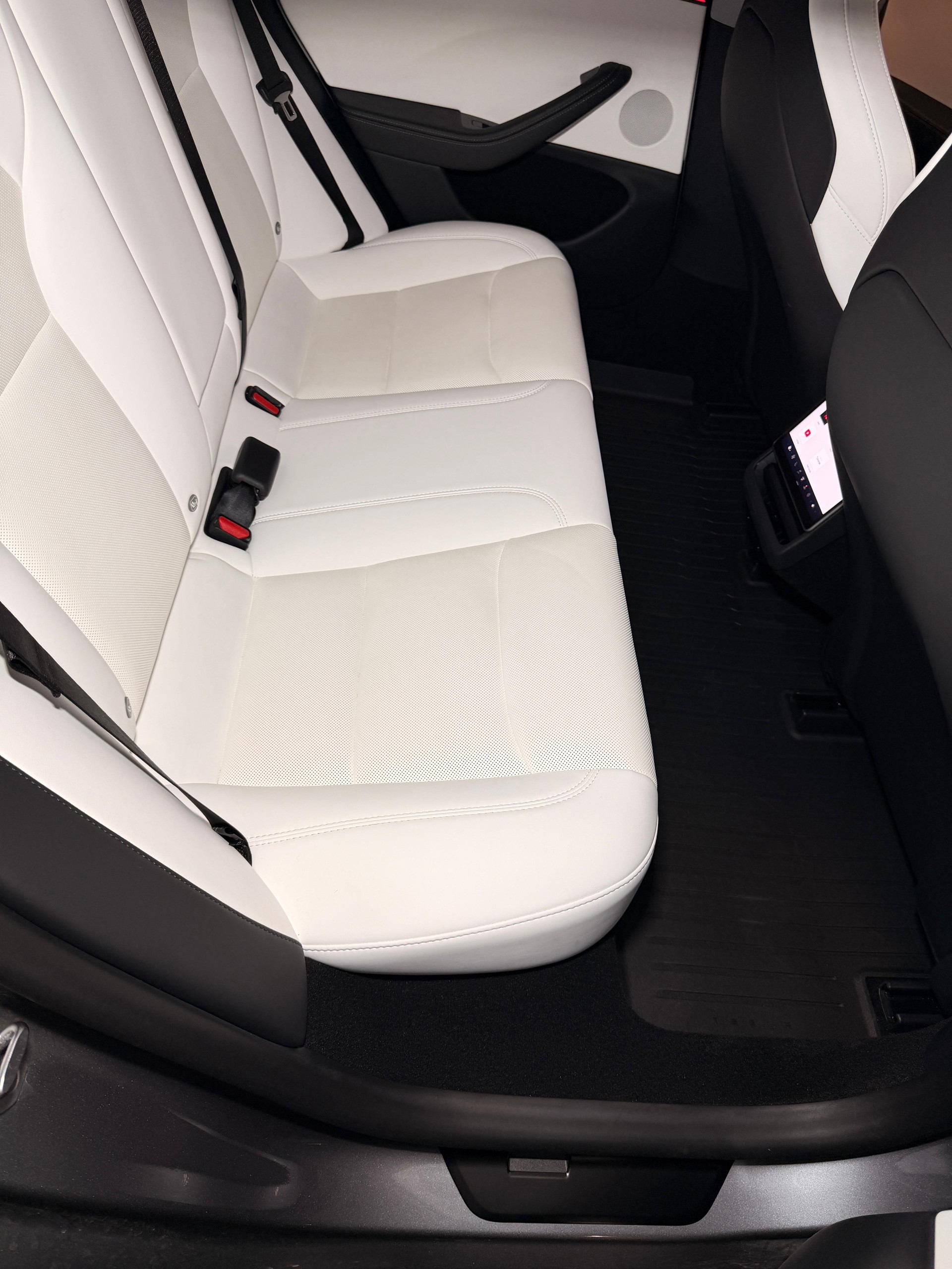 TESLA TESLA Model 3 Dual Motor Performance AWD / Highland-image-2