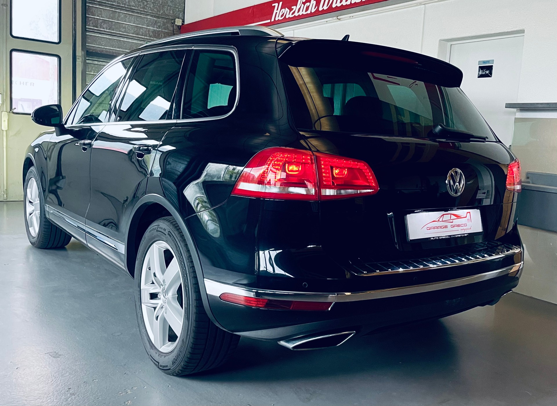 VW Touareg 3.0 TDI BlueMotion Technology Tiptronic-image-7