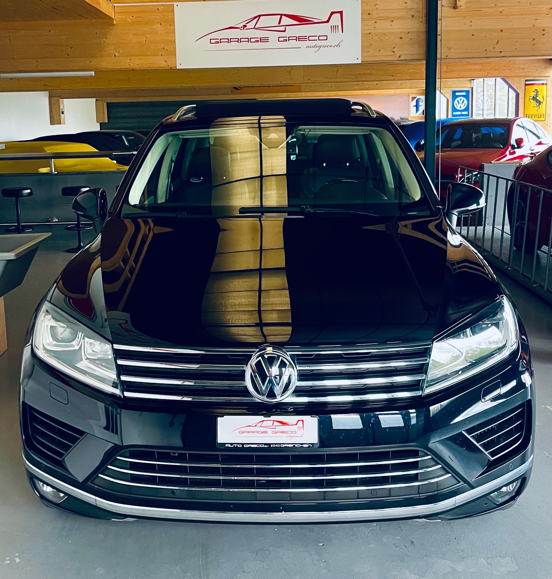 VW Touareg 3.0 TDI BlueMotion Technology Tiptronic-image-3
