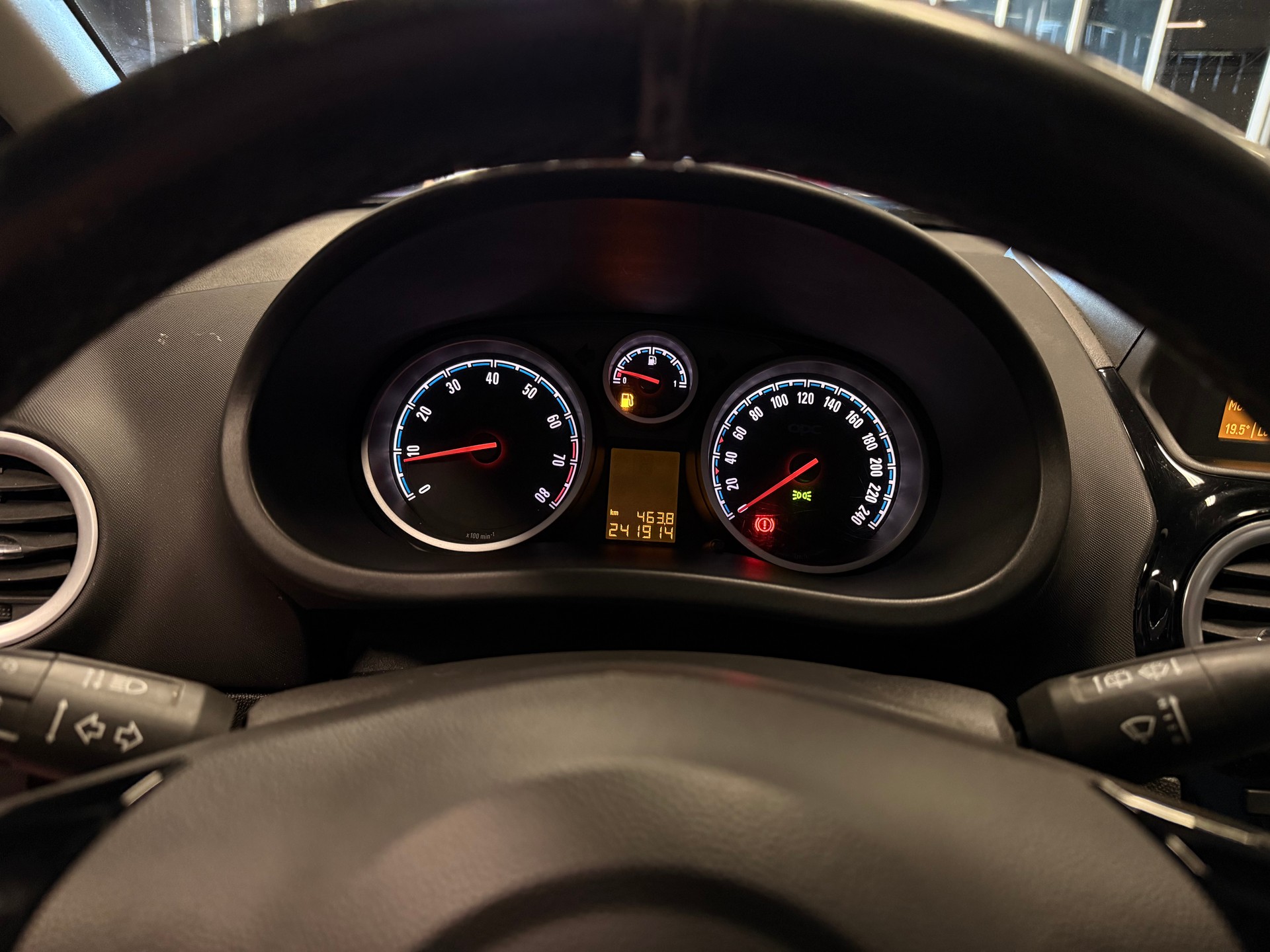 OPEL Corsa 1.6 Turbo OPC-image-9