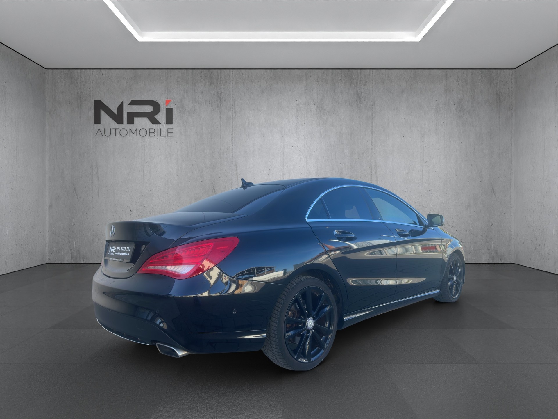 MERCEDES-BENZ CLA 220 CDI Urban-image-4