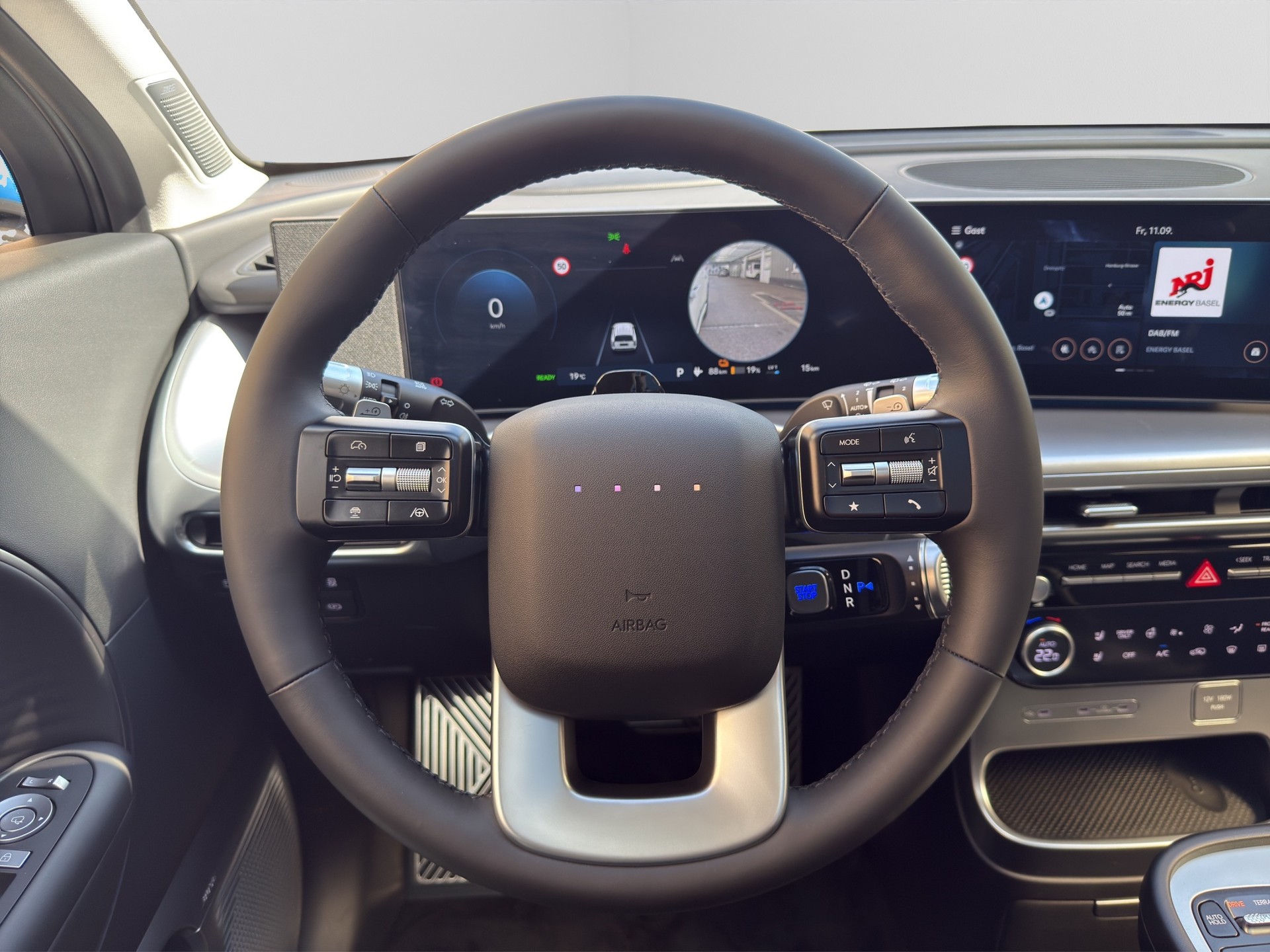HYUNDAI Ioniq 9 110kWh Vertex 4WD-image-9