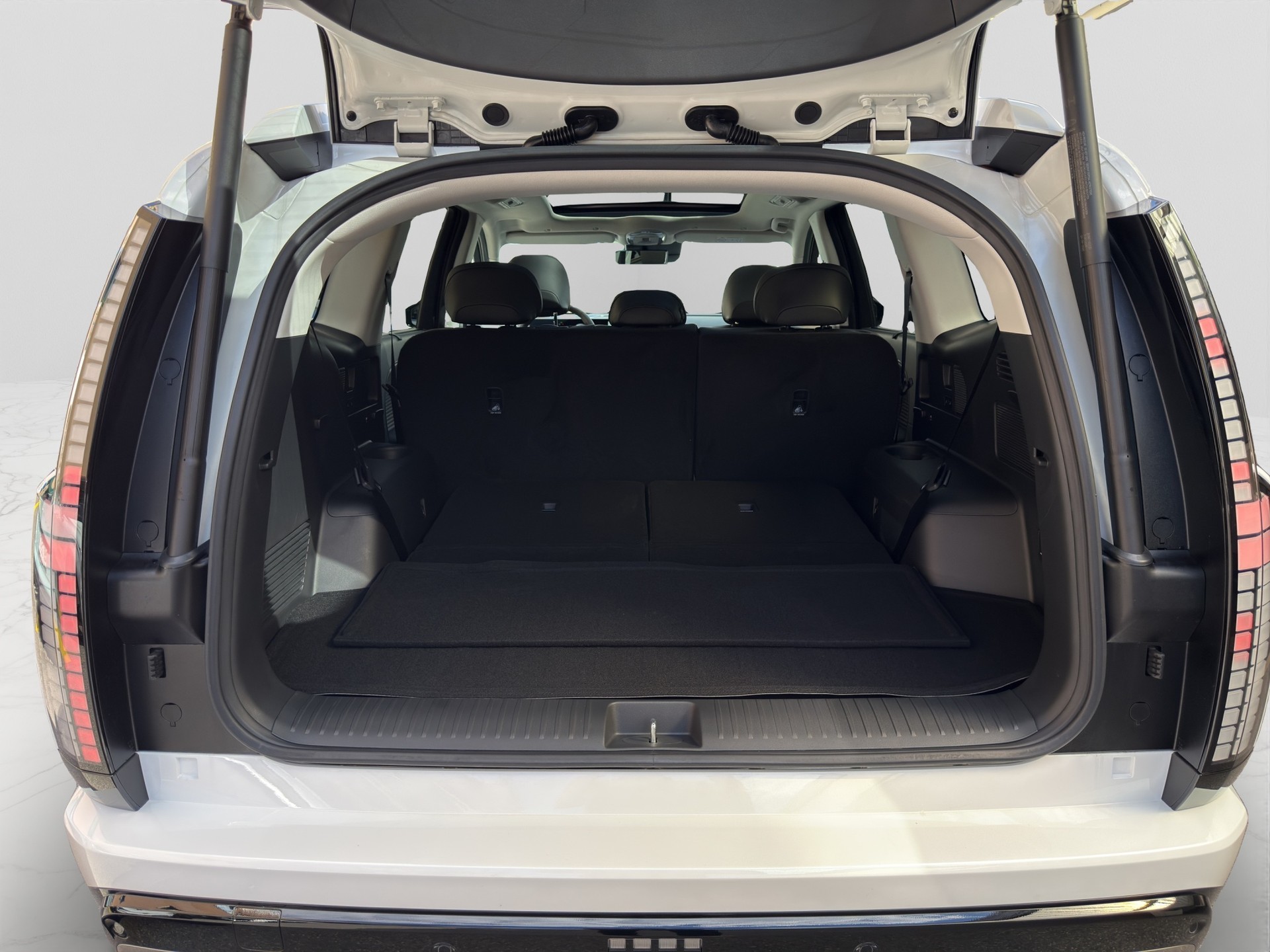 HYUNDAI Ioniq 9 110kWh Vertex 4WD-image-22