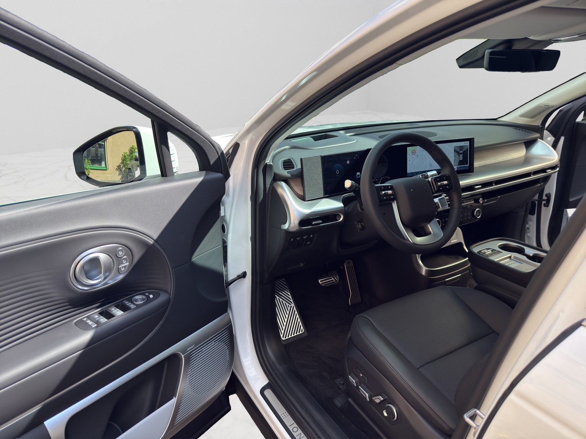 HYUNDAI Ioniq 9 110kWh Vertex 4WD-image-17