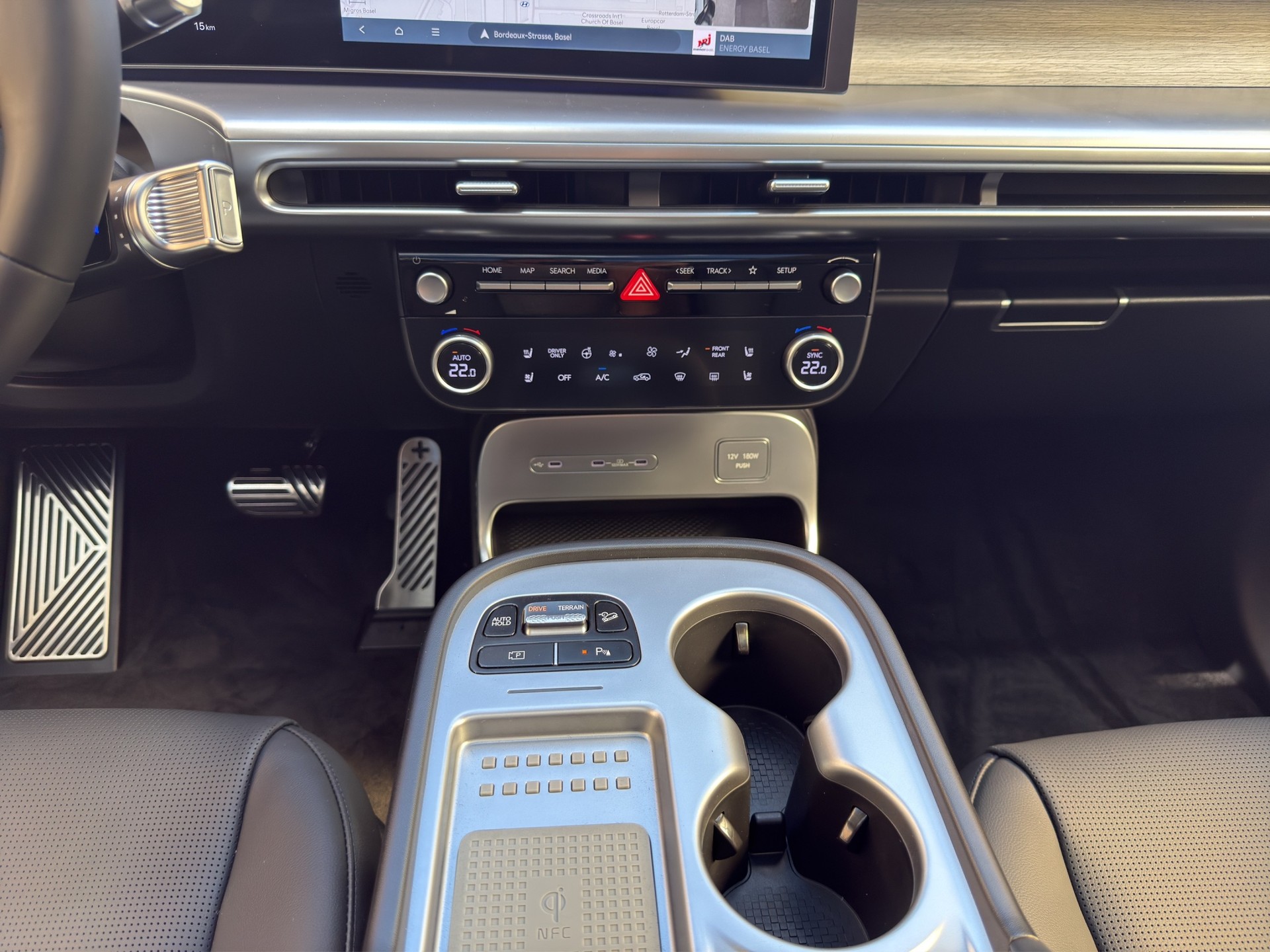 HYUNDAI Ioniq 9 110kWh Vertex 4WD-image-14