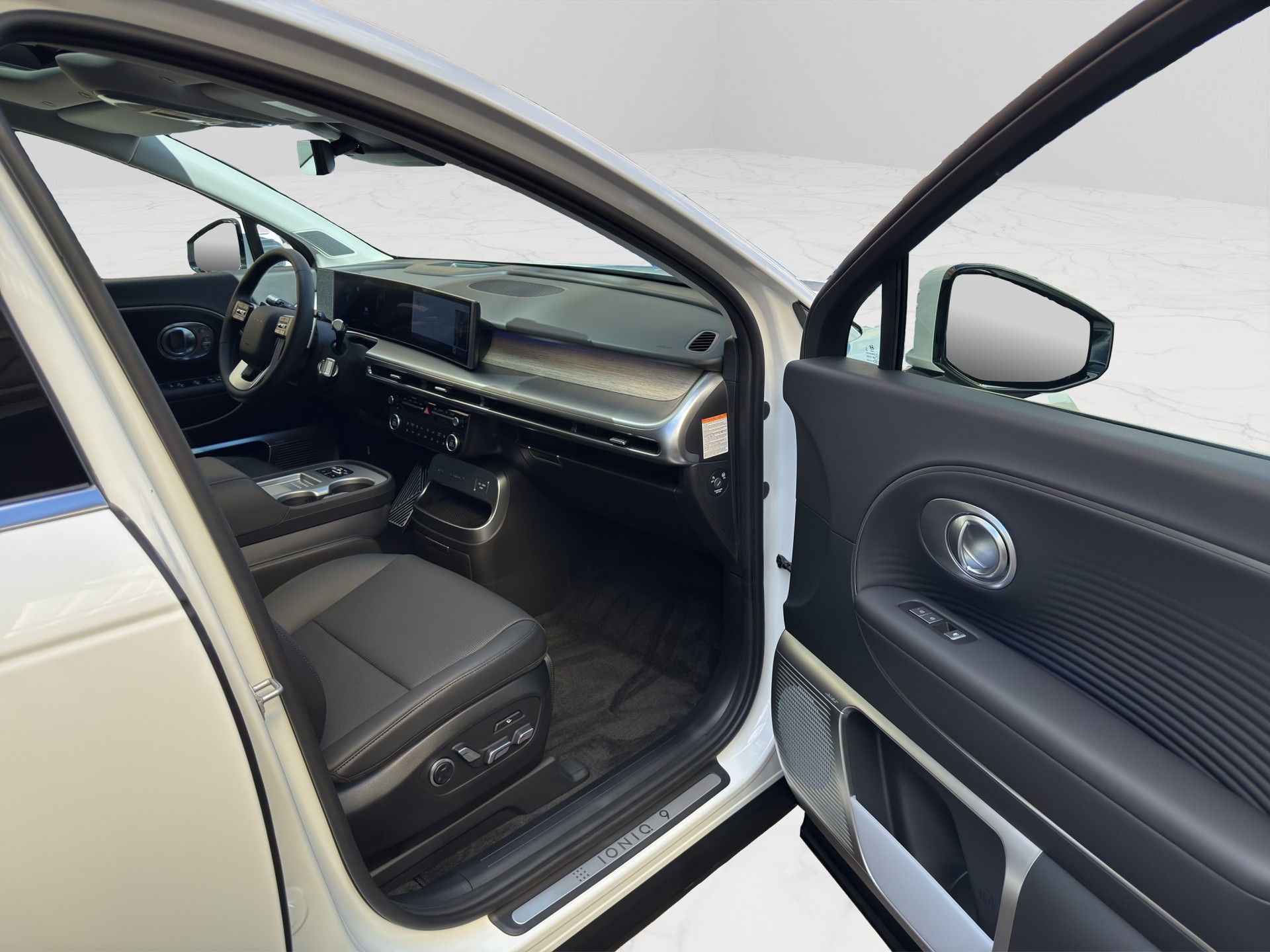 HYUNDAI Ioniq 9 110kWh Vertex 4WD-image-18