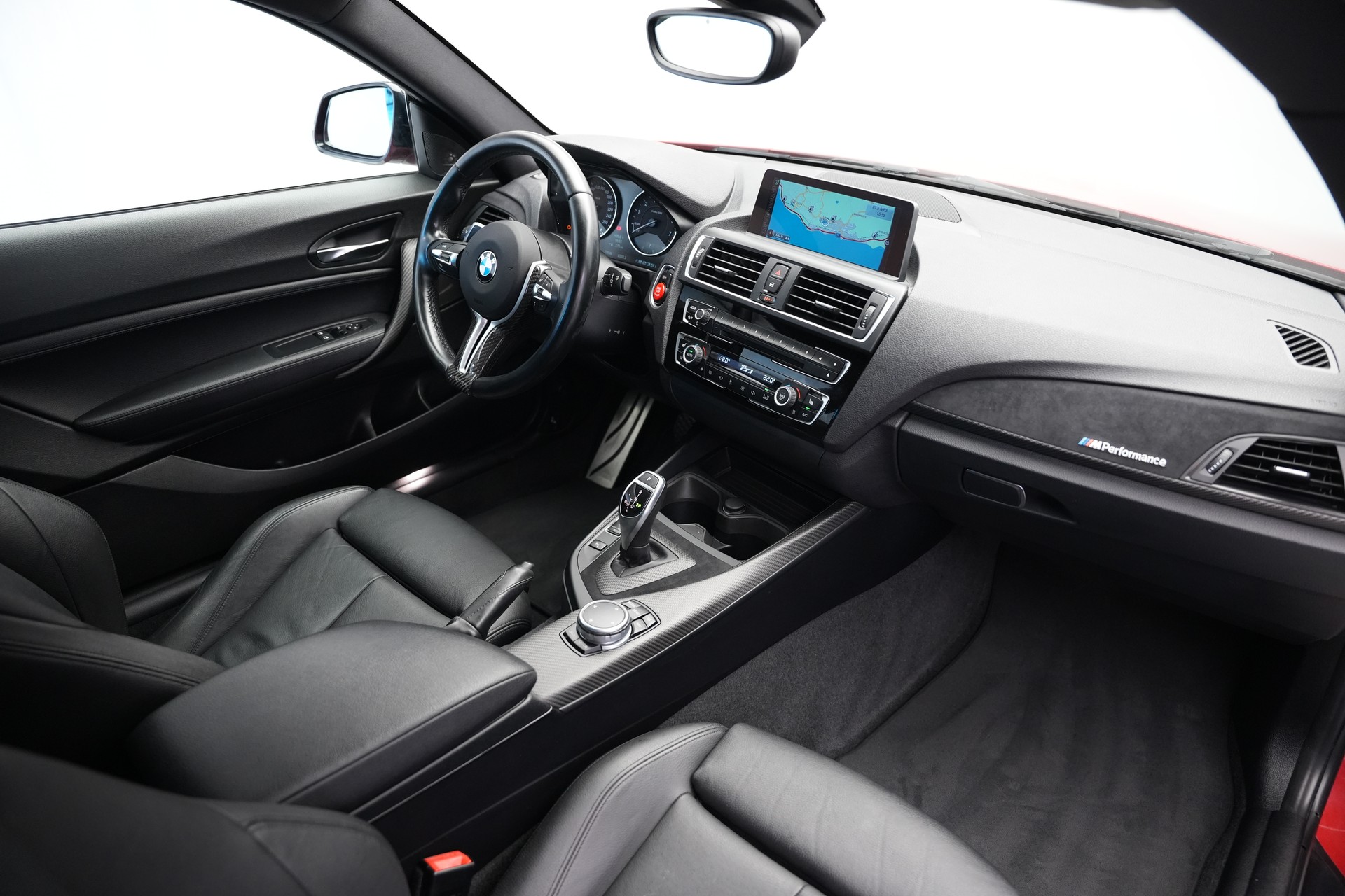BMW M235i xDrive Steptronic *Carbon* *CH-Fahrzeug*-image-10