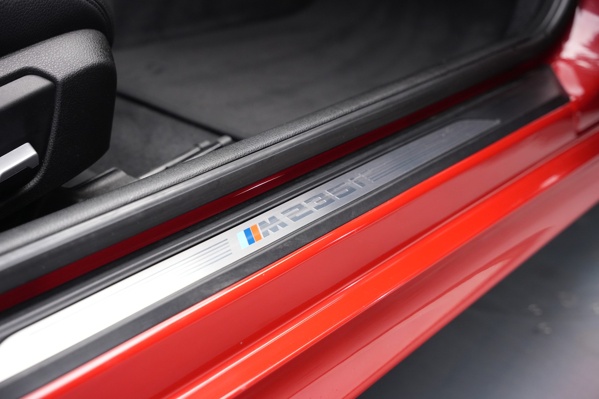 BMW M235i xDrive Steptronic *Carbon* *CH-Fahrzeug*-image-32
