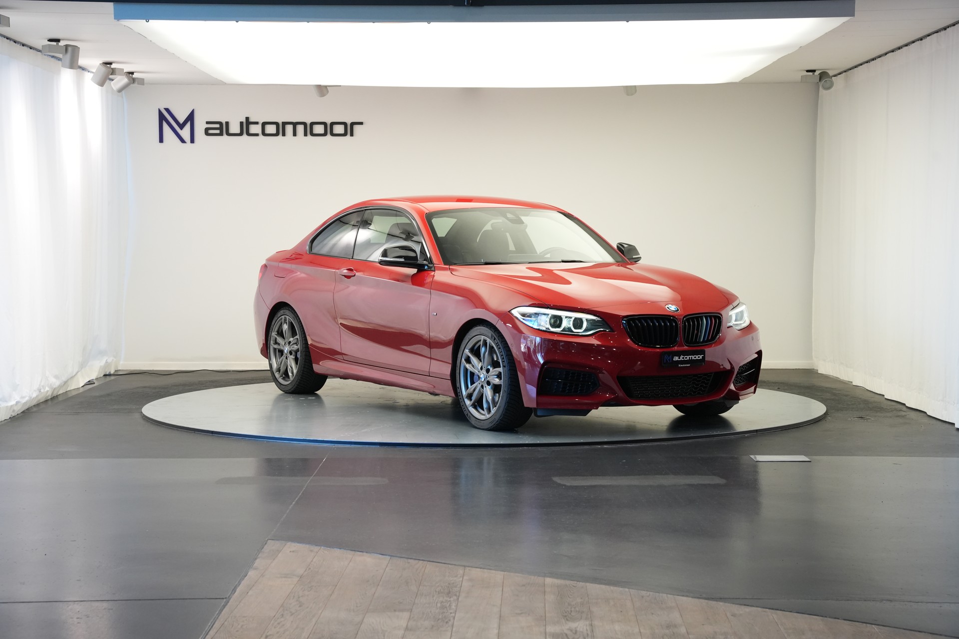 BMW M235i xDrive Steptronic *Carbon* *CH-Fahrzeug*-image-2