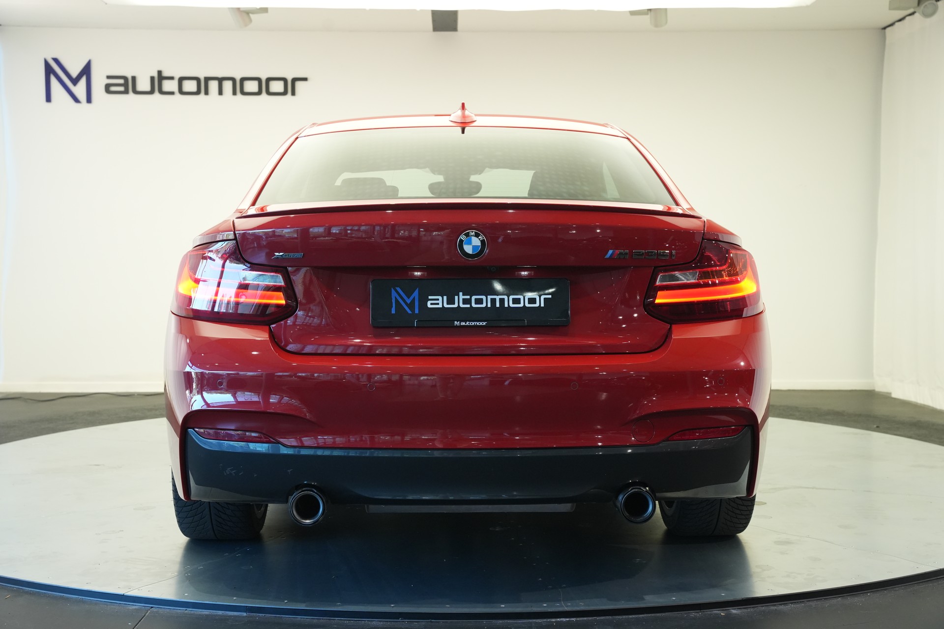BMW M235i xDrive Steptronic *Carbon* *CH-Fahrzeug*-image-44